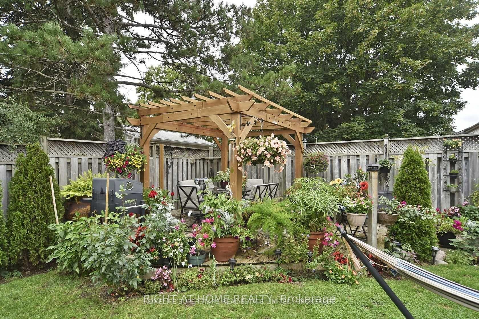 Photo 37 of 1434 Largo Crescent, Oshawa, Samac — HOMEH