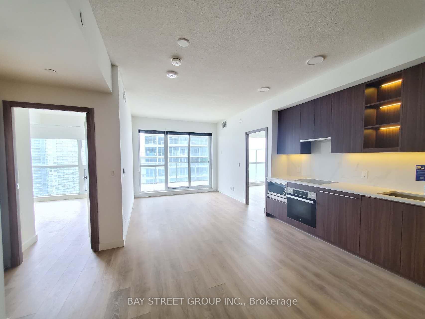 Photo 3 of Unit 2209, 27 Mcmahon Drive, North York, Bayview Village — HOMEH