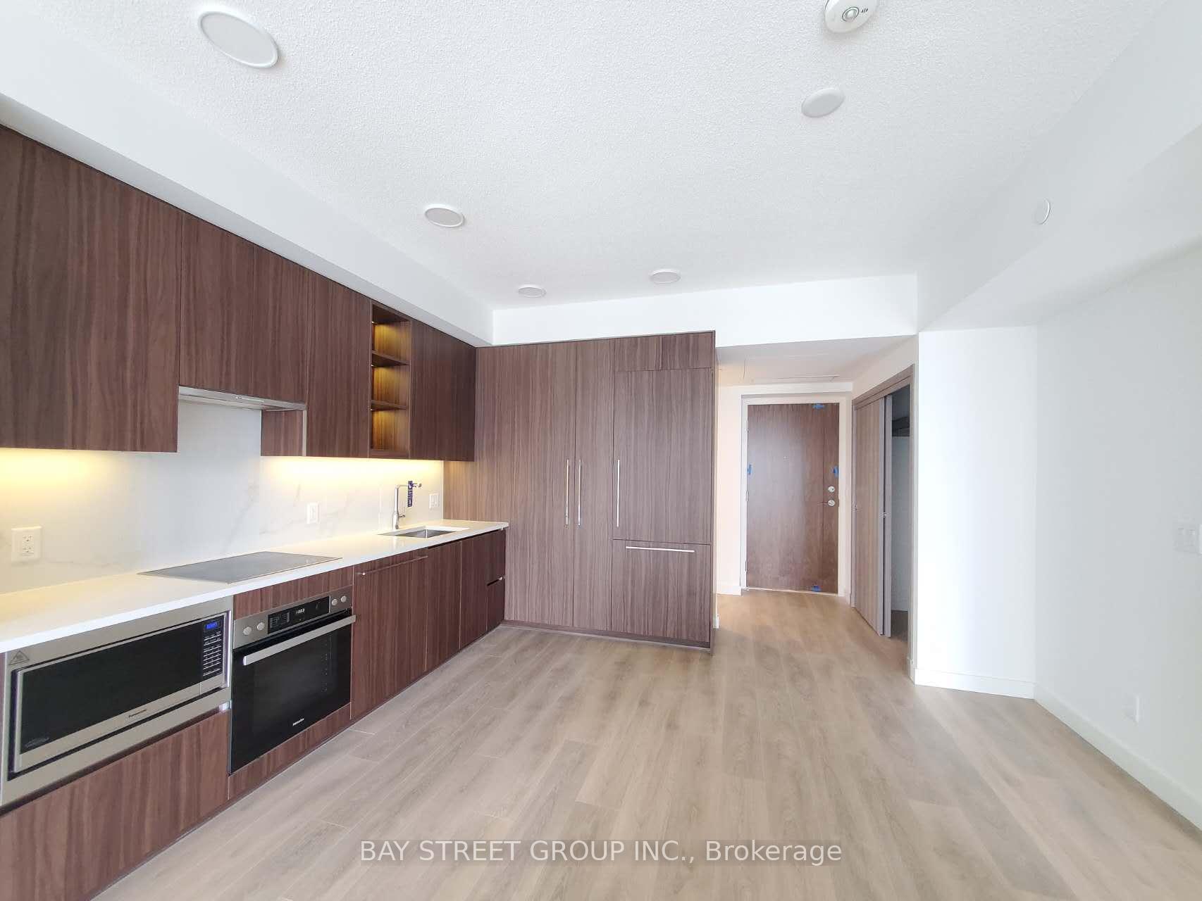 Photo 5 of Unit 2209, 27 Mcmahon Drive, North York, Bayview Village — HOMEH
