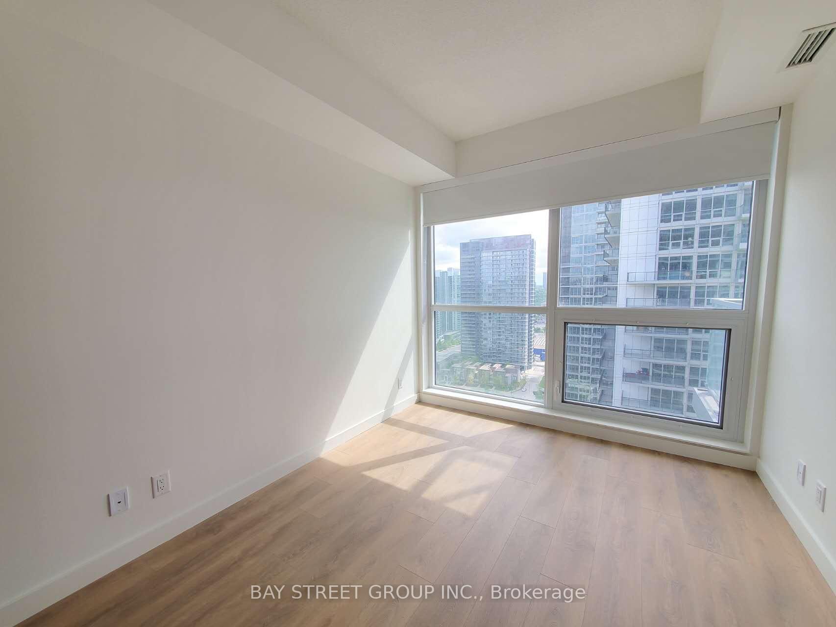 Photo 6 of Unit 2209, 27 Mcmahon Drive, North York, Bayview Village — HOMEH