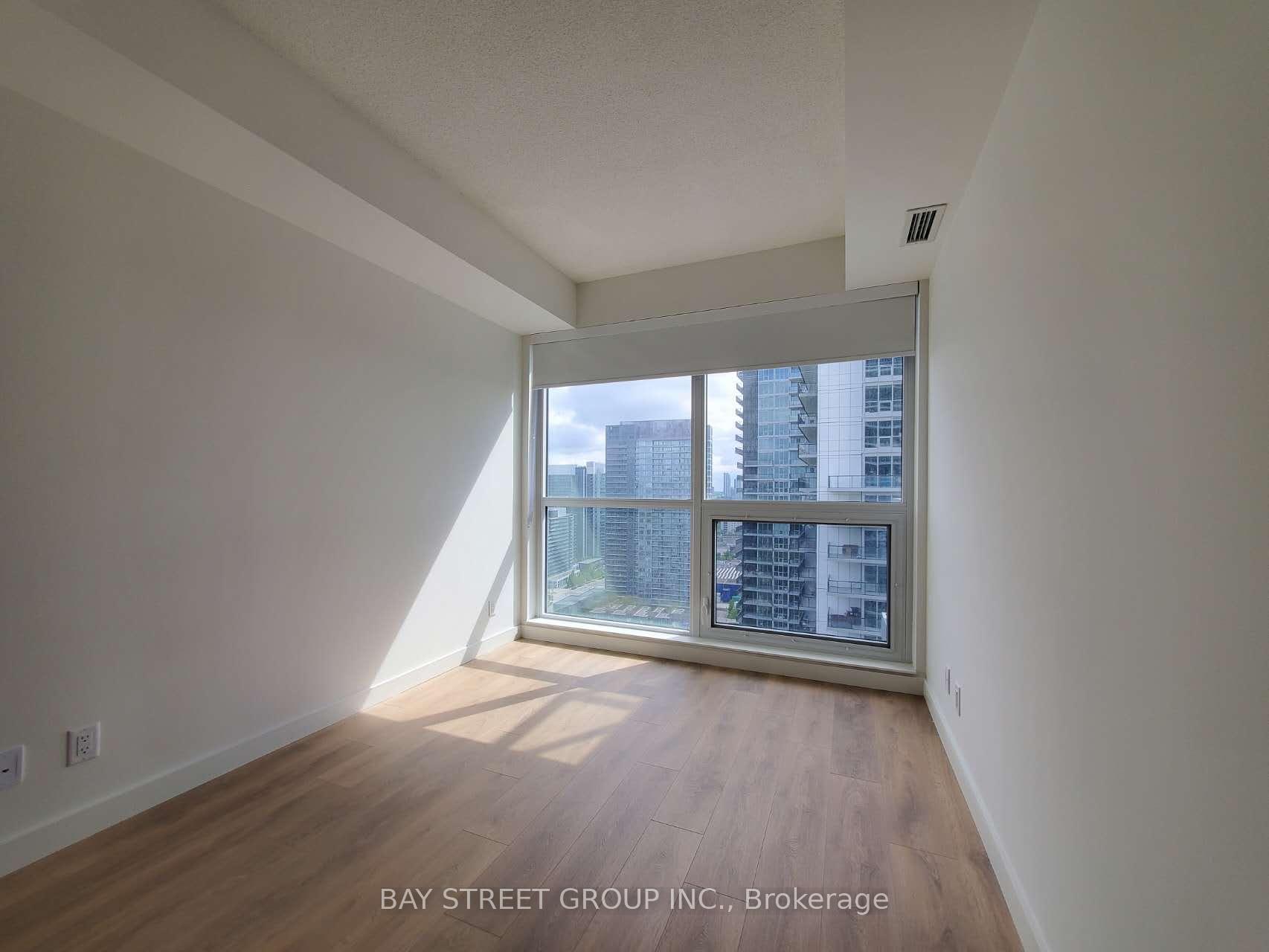 Photo 7 of Unit 2209, 27 Mcmahon Drive, North York, Bayview Village — HOMEH