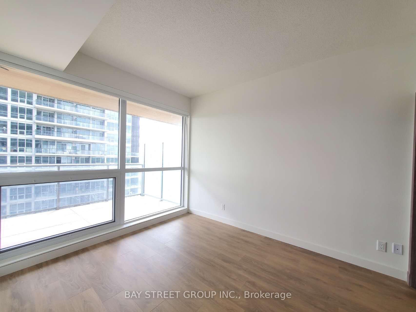 Photo 8 of Unit 2209, 27 Mcmahon Drive, North York, Bayview Village — HOMEH