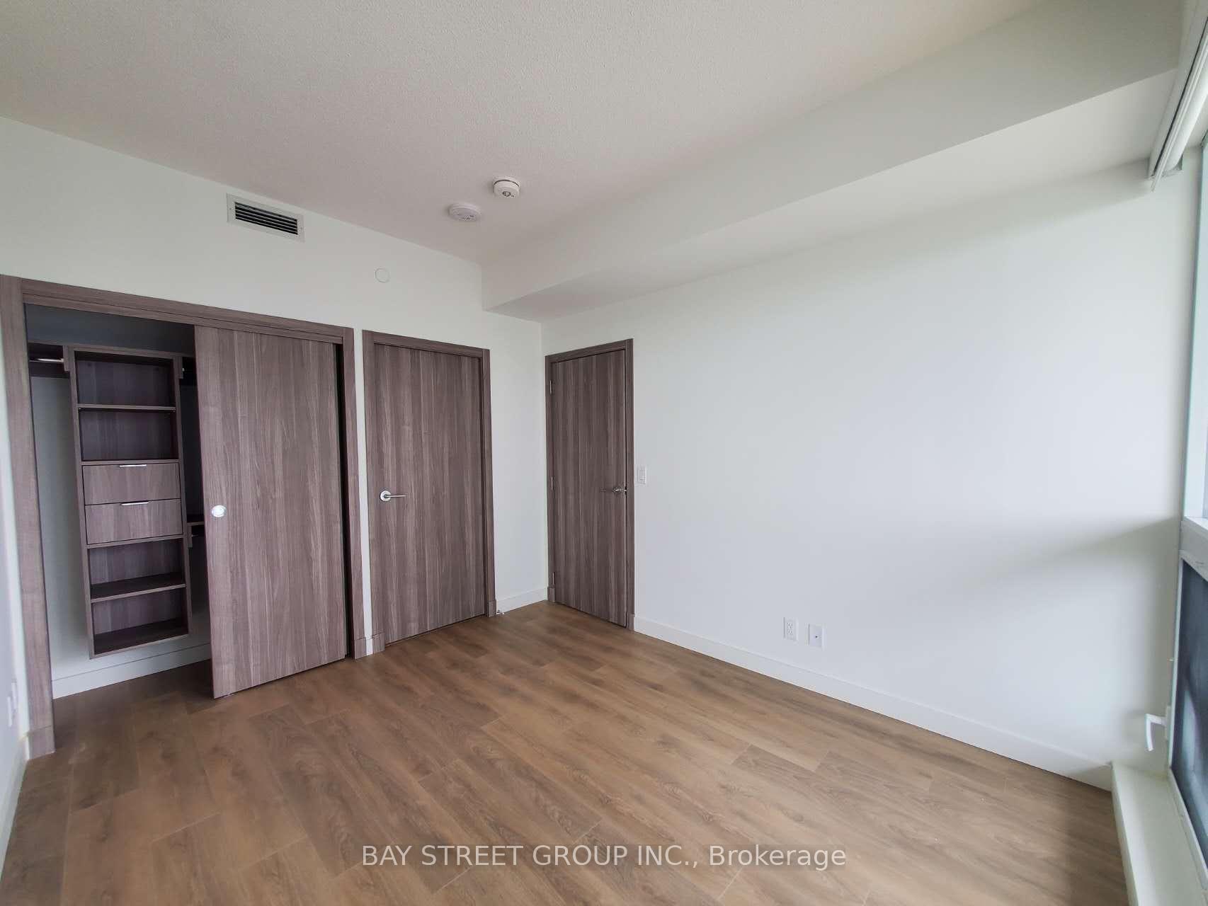 Photo 12 of Unit 2209, 27 Mcmahon Drive, North York, Bayview Village — HOMEH