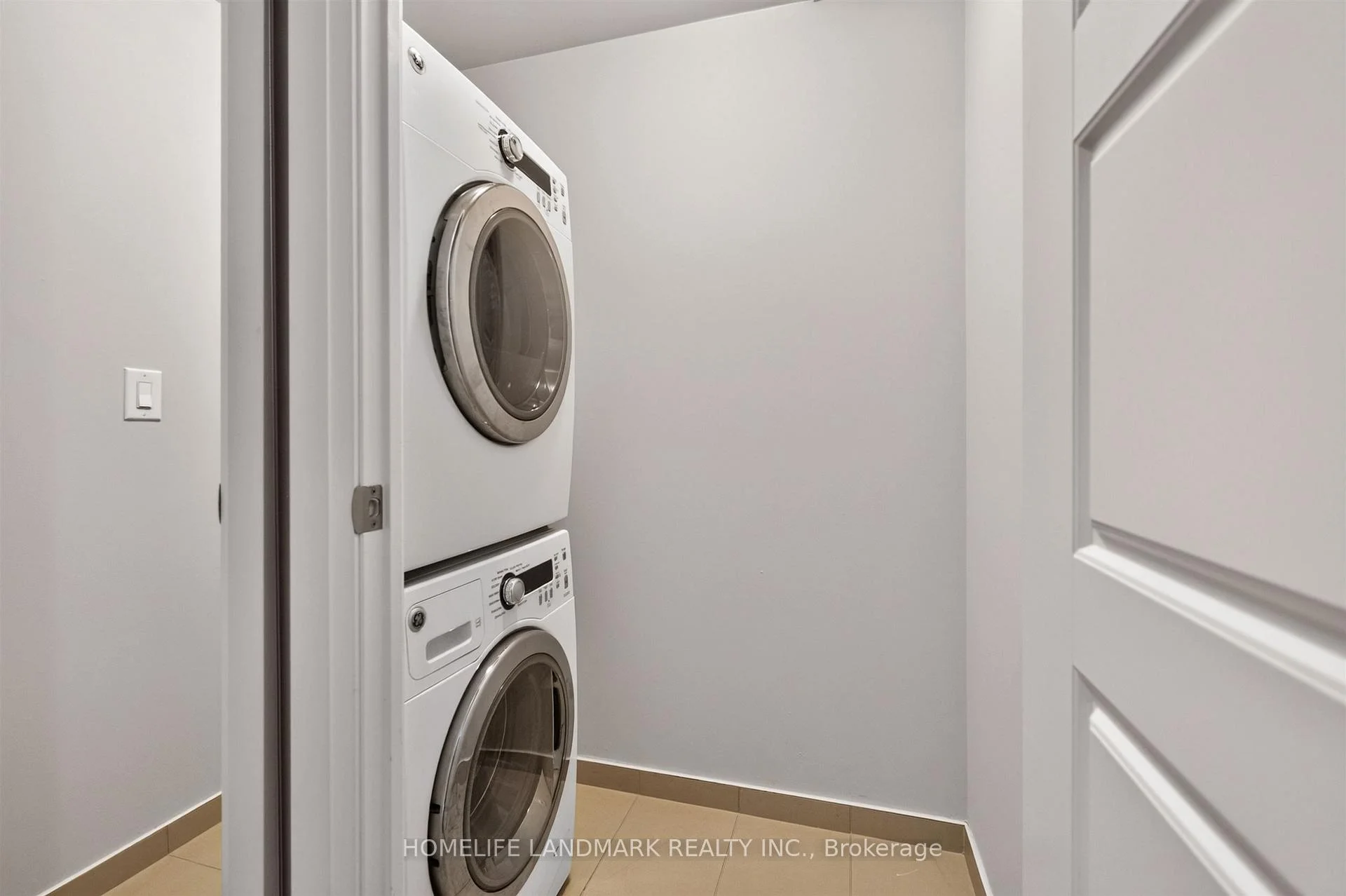 Photo 42 of Unit RG15, 8228 Birchmount Road, Markham, Unionville — HOMEH