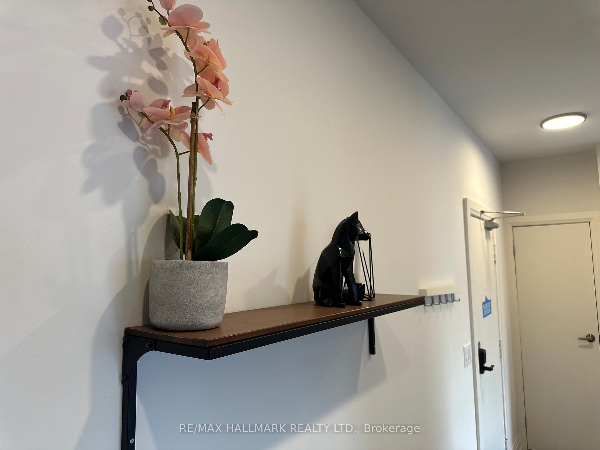 Photo 16 of Unit 16, 595 St Clair Avenue W, Toronto, Wychwood — HOMEH