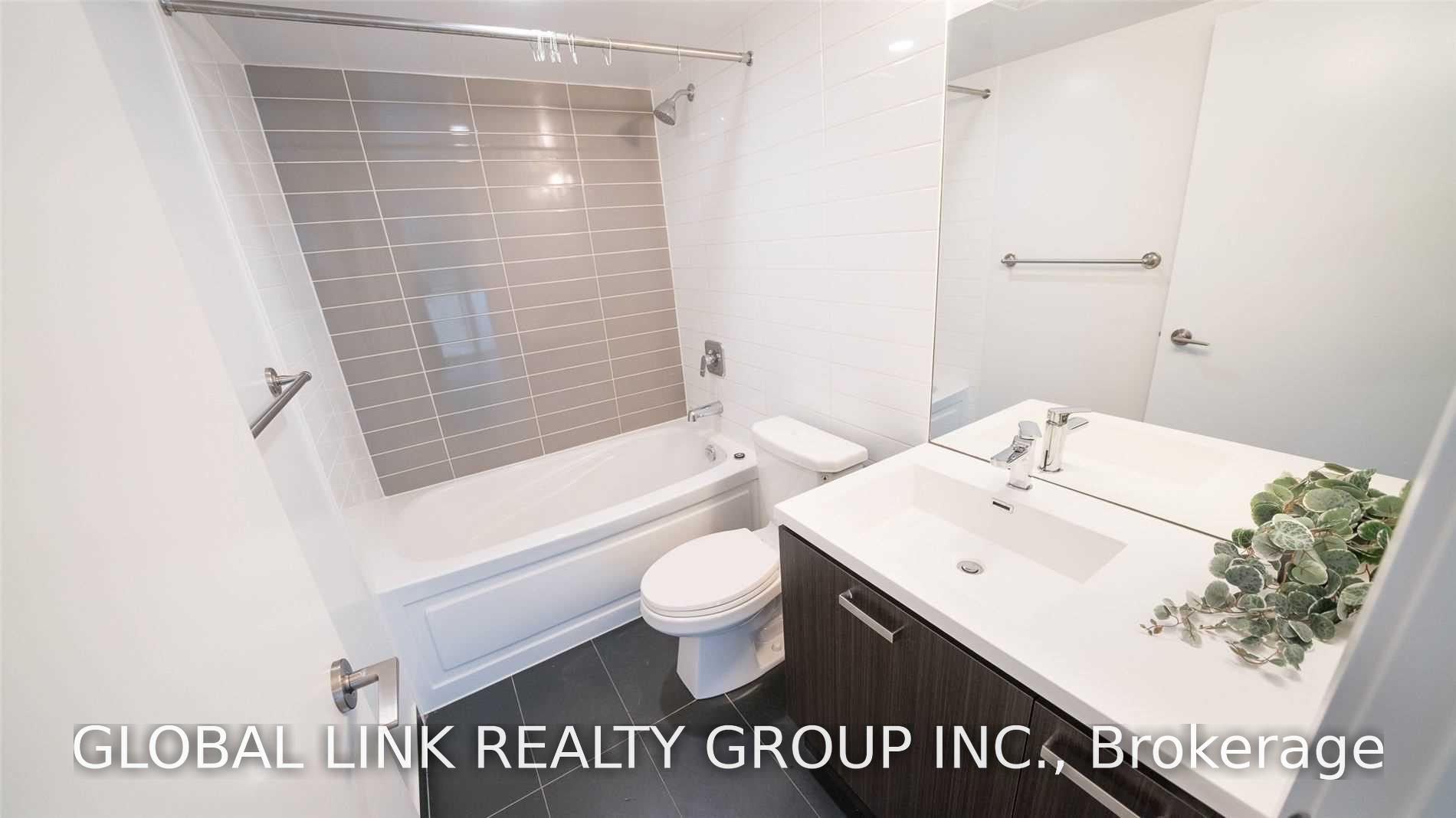 Photo 13 of Unit 407, 125 Redpath Avenue, Toronto, Mount Pleasant West — HOMEH
