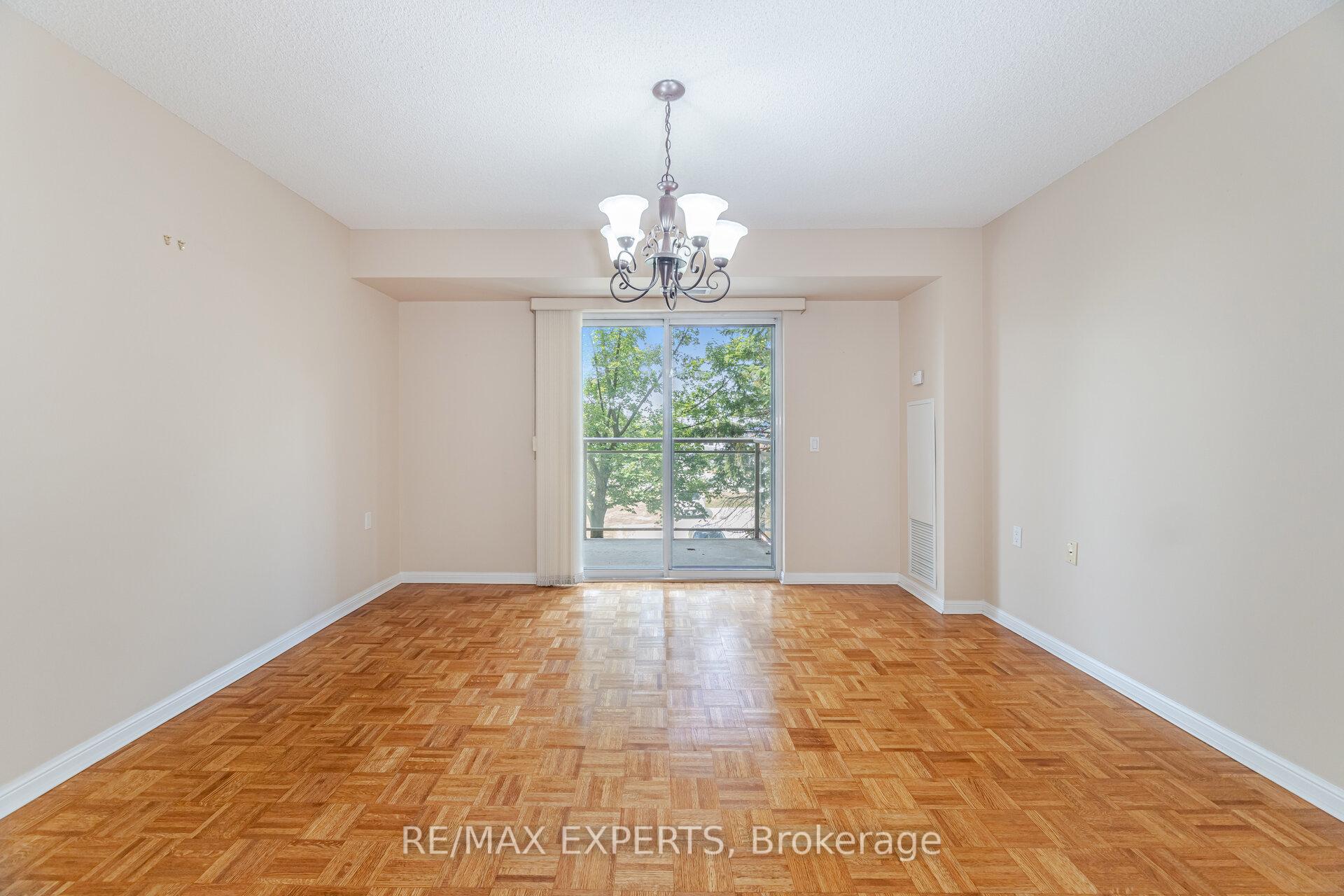 Photo 18 of Unit 216, 2502 Rutherford Road, Vaughan, Maple — HOMEH