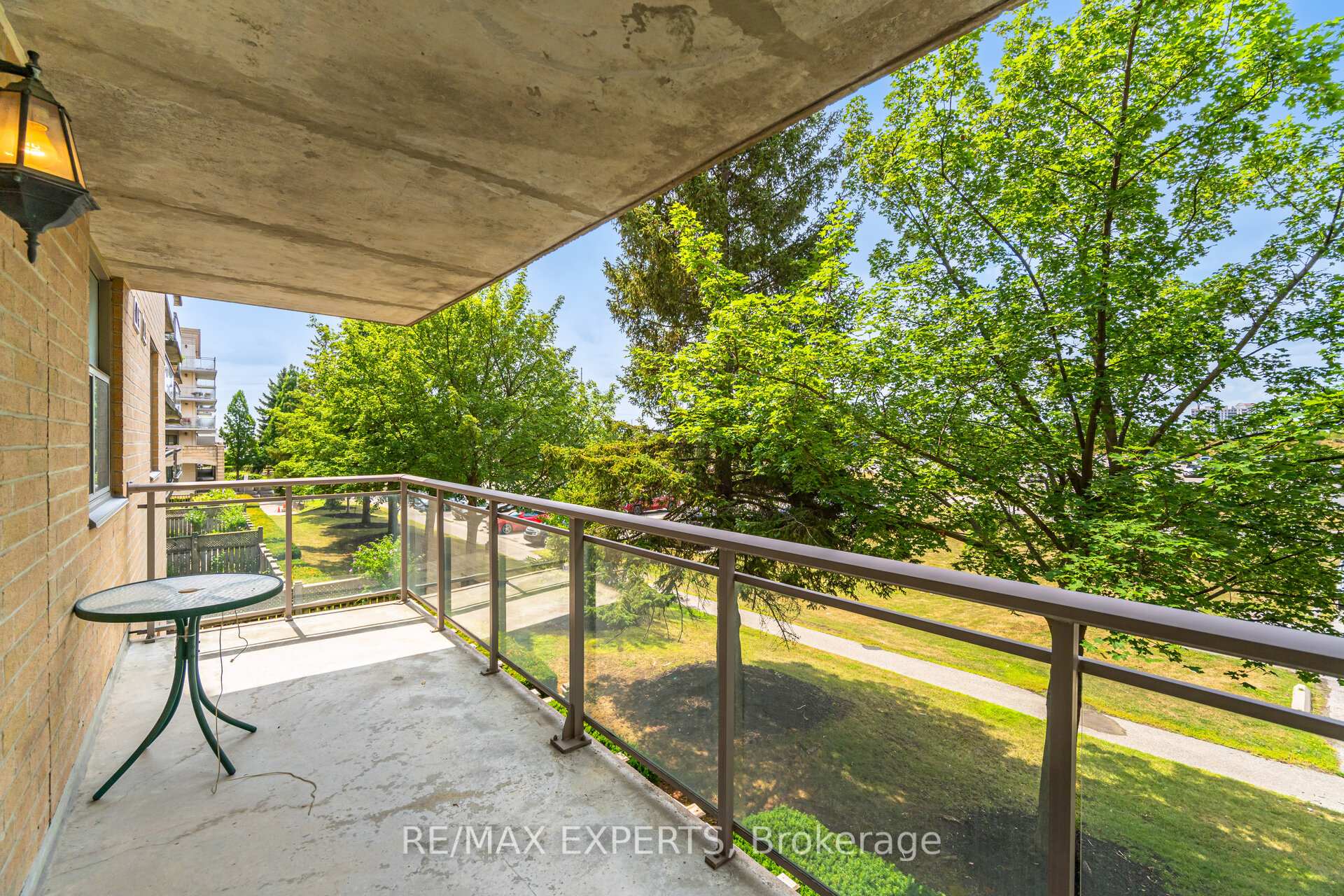 Photo 37 of Unit 216, 2502 Rutherford Road, Vaughan, Maple — HOMEH