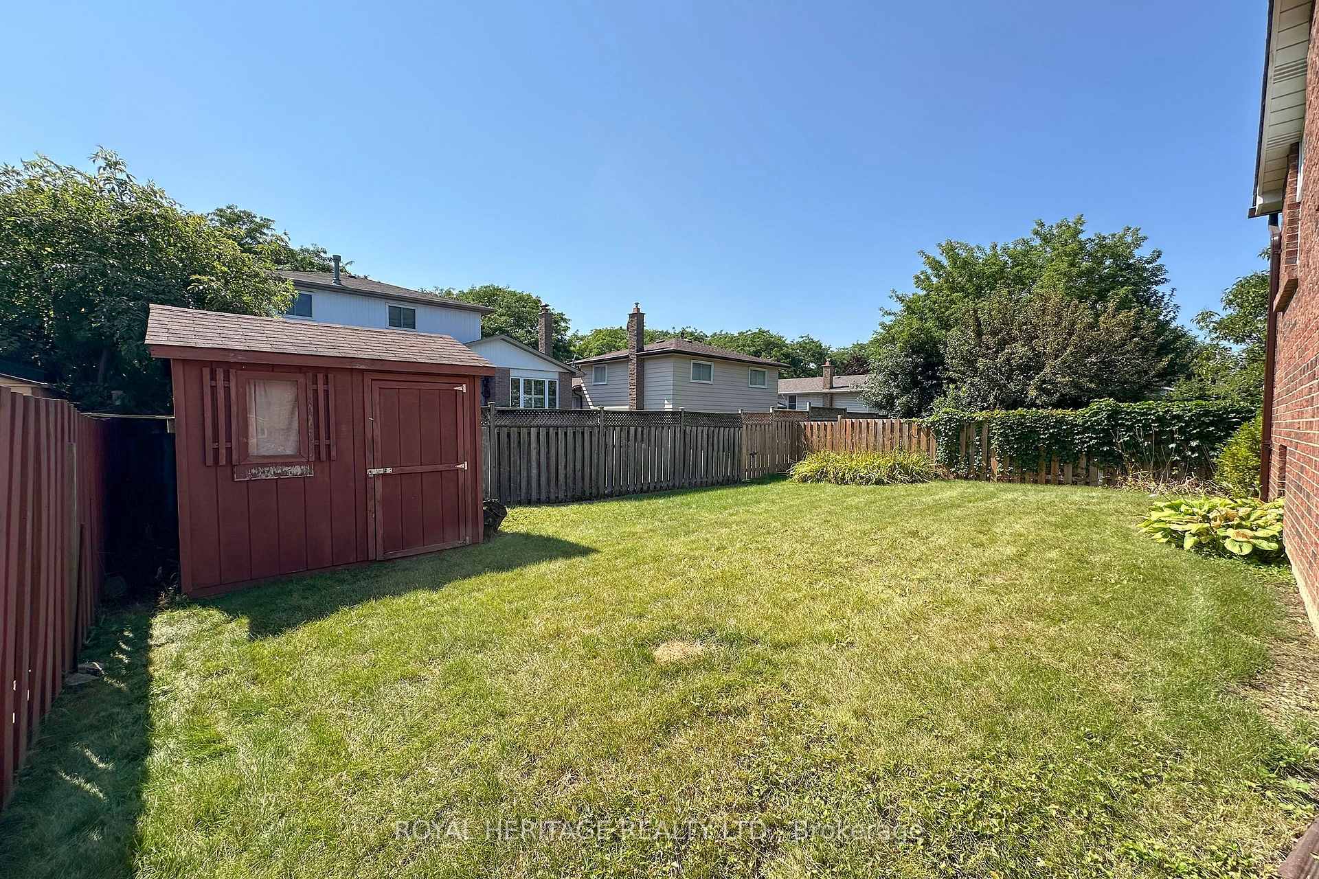 Photo 22 of 718 Annes Street, Whitby, Rural Whitby — HOMEH