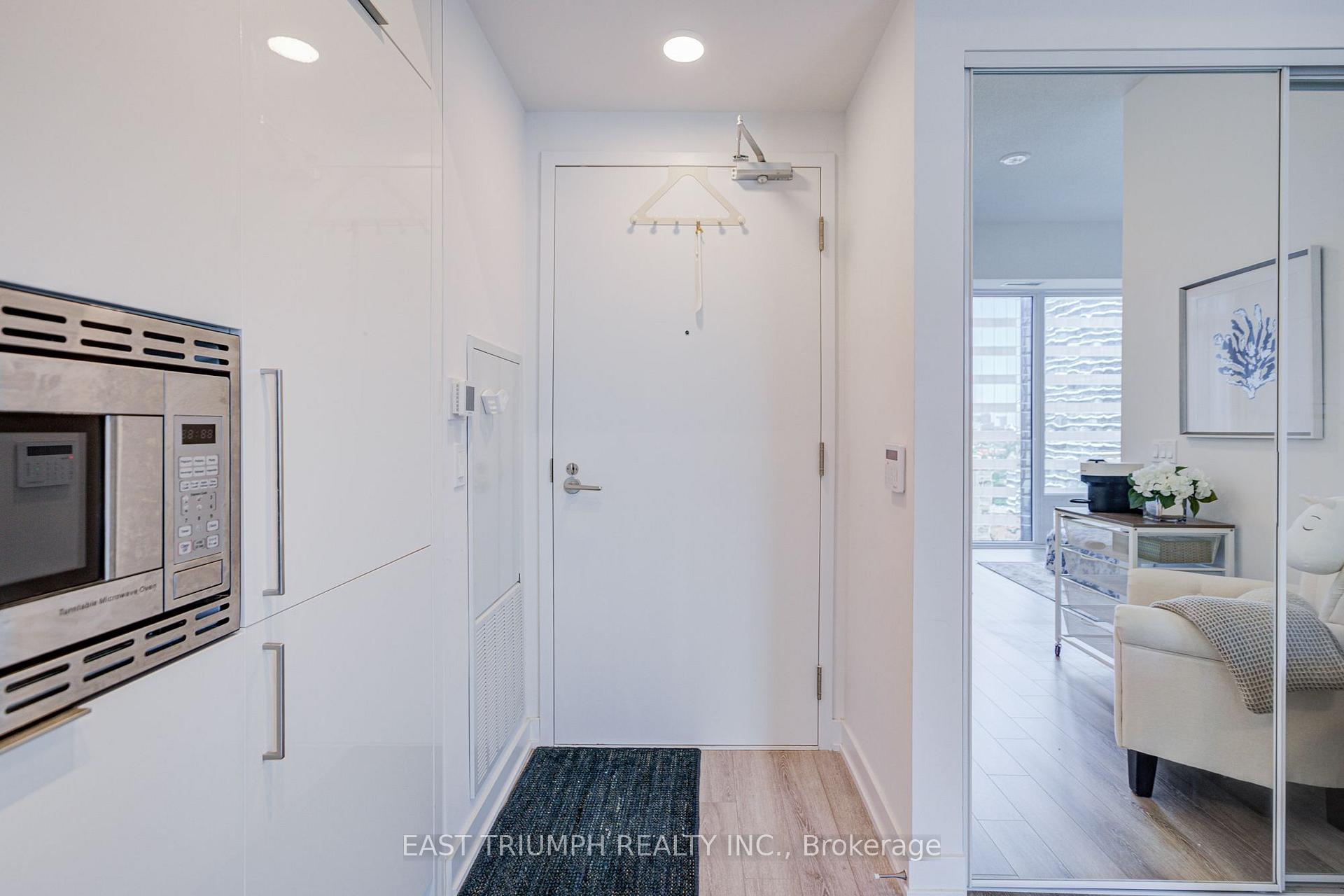Photo 5 of Unit 1715, 121 St. Patrick Street, Toronto, Kensington-Chinatown — HOMEH