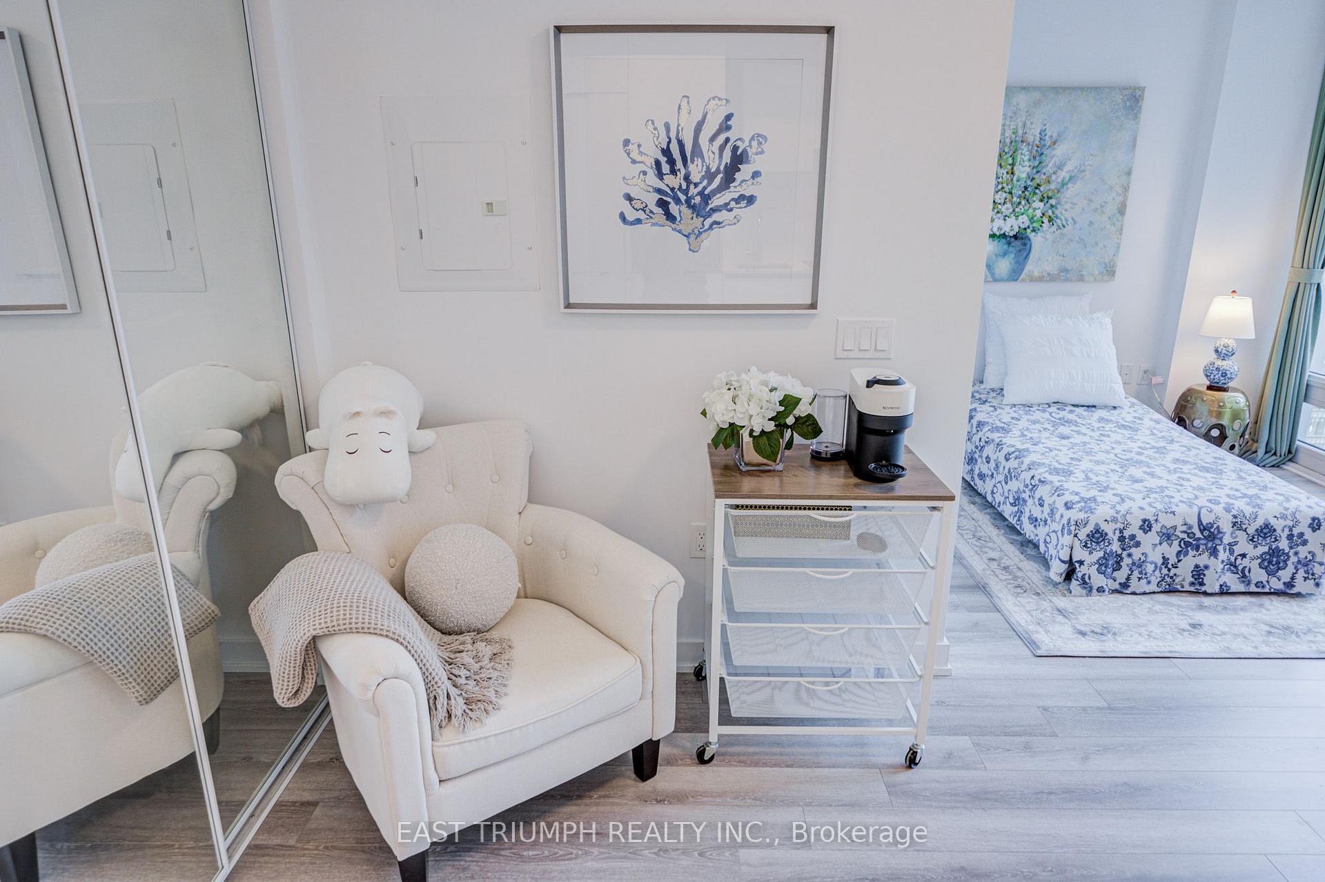 Photo 8 of Unit 1715, 121 St. Patrick Street, Toronto, Kensington-Chinatown — HOMEH