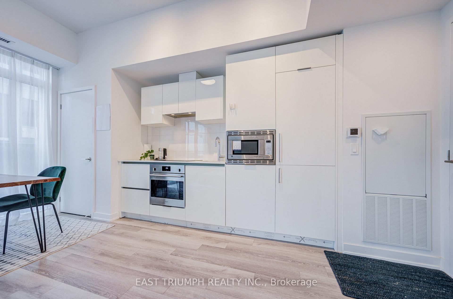 Photo 12 of Unit 1715, 121 St. Patrick Street, Toronto, Kensington-Chinatown — HOMEH