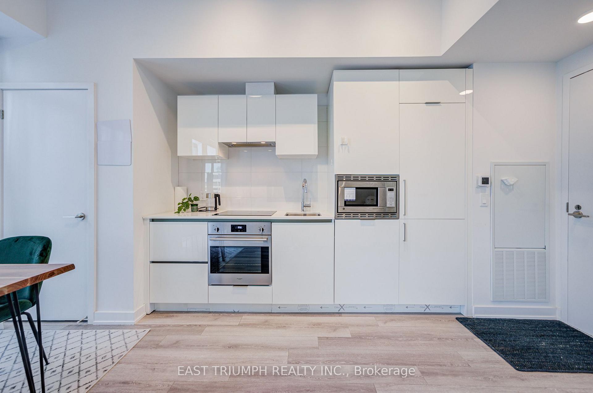 Photo 13 of Unit 1715, 121 St. Patrick Street, Toronto, Kensington-Chinatown — HOMEH