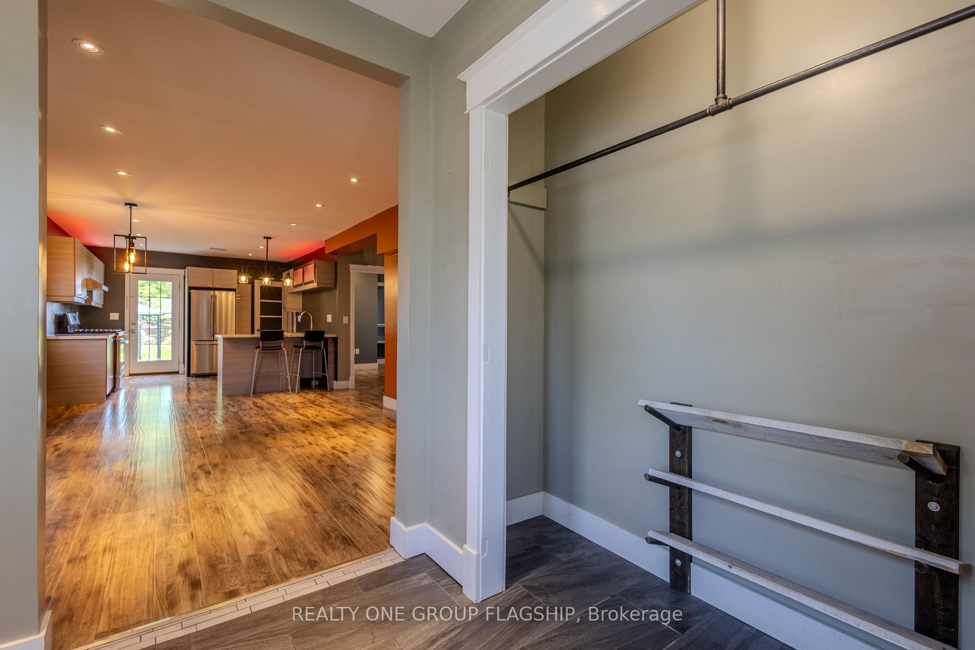 Photo 7 of 4774 Third Avenue, Niagara Falls, Cherrywood — HOMEH