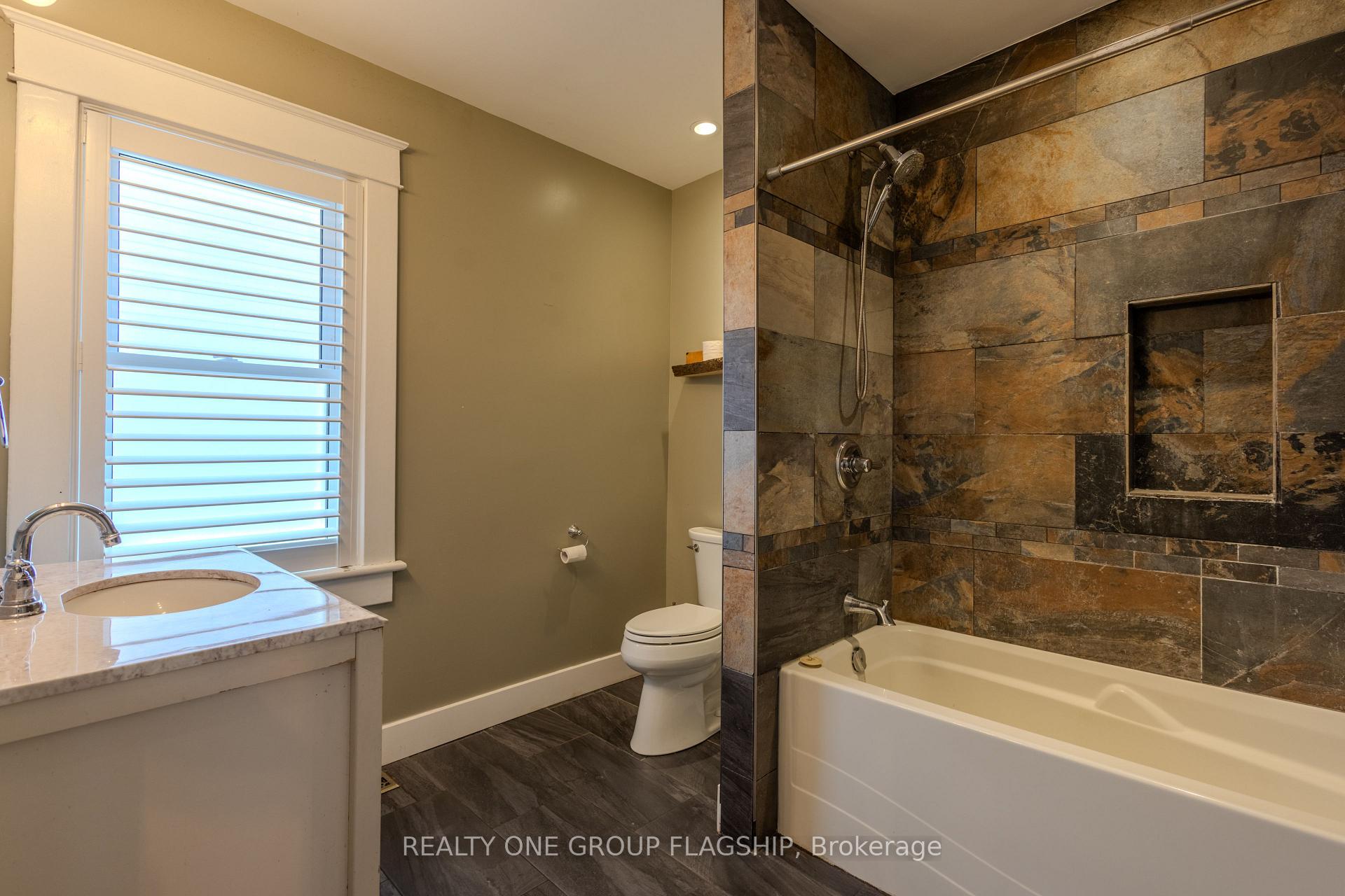 Photo 10 of 4774 Third Avenue, Niagara Falls, Cherrywood — HOMEH