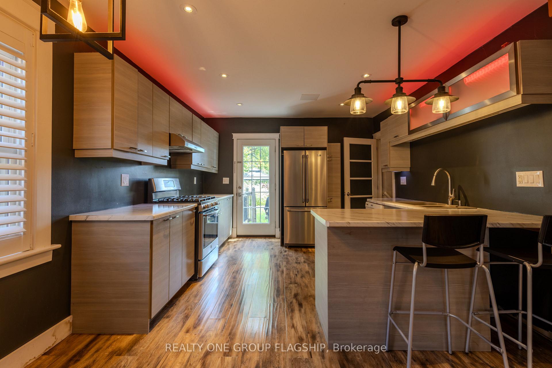 Photo 13 of 4774 Third Avenue, Niagara Falls, Cherrywood — HOMEH