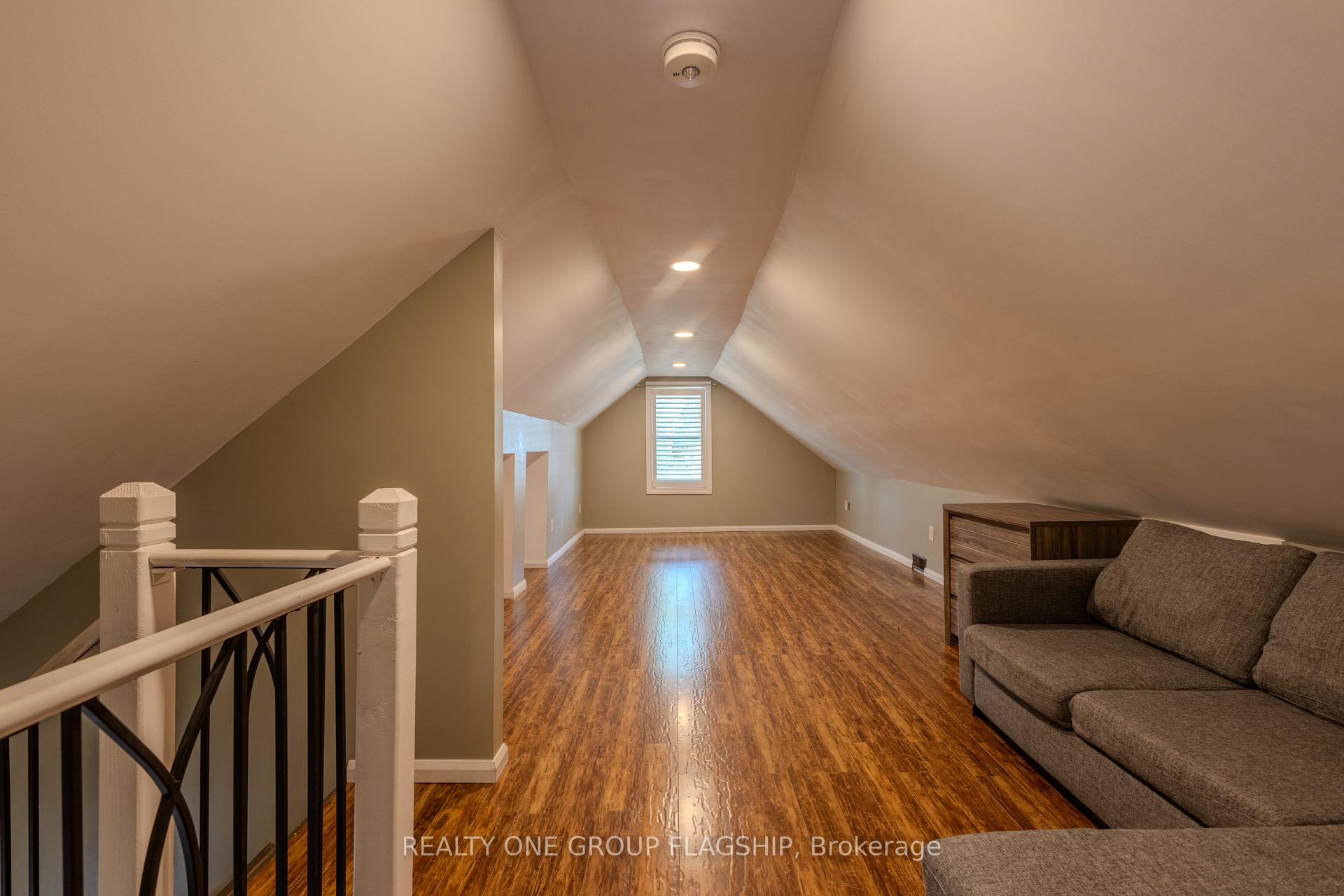 Photo 19 of 4774 Third Avenue, Niagara Falls, Cherrywood — HOMEH