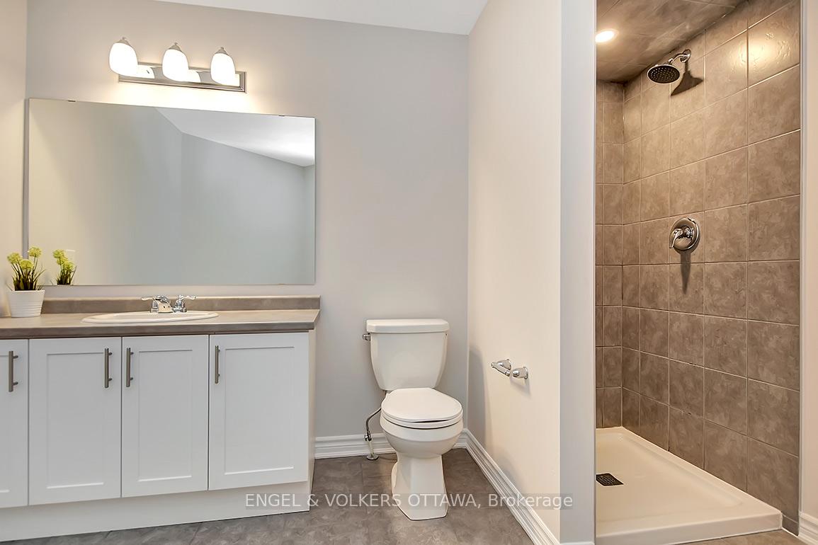 Photo 23 of 135 Lanceleaf Way, Ottawa, Kanata - Emerald Meadows/Trailwest — HOMEH