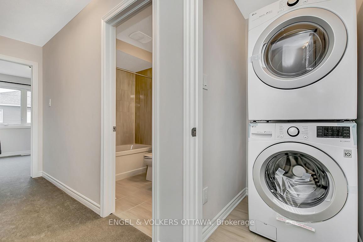 Photo 29 of 135 Lanceleaf Way, Ottawa, Kanata - Emerald Meadows/Trailwest — HOMEH
