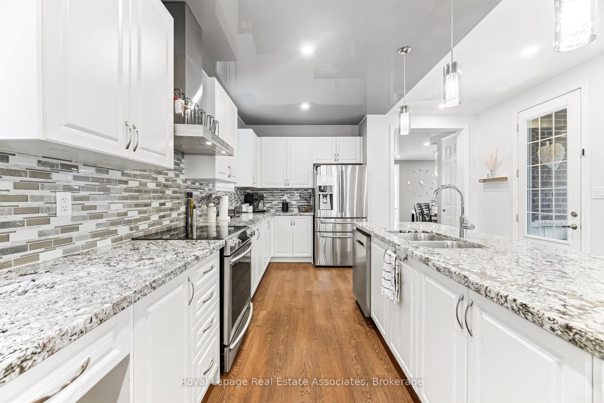 Photo 11 of 24 Burke Street, New Tecumseth, Alliston — HOMEH