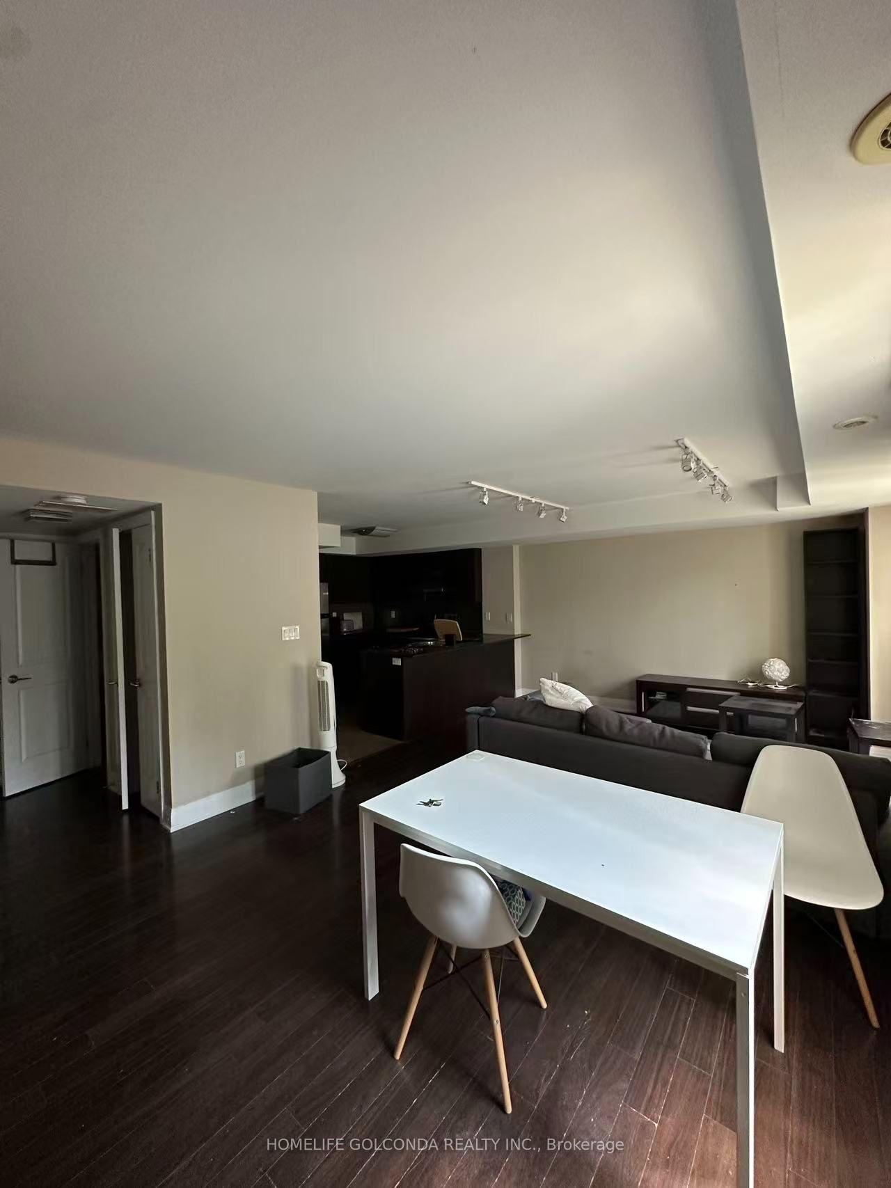 Photo 4 of Unit 132, 322 John Street, Markham, Aileen-Willowbrook — HOMEH