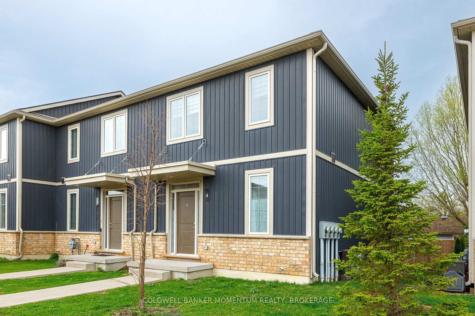 Photo 1 of Unit 4, 18 Corbin Street, St. Catharines, Oakdale — HOMEH