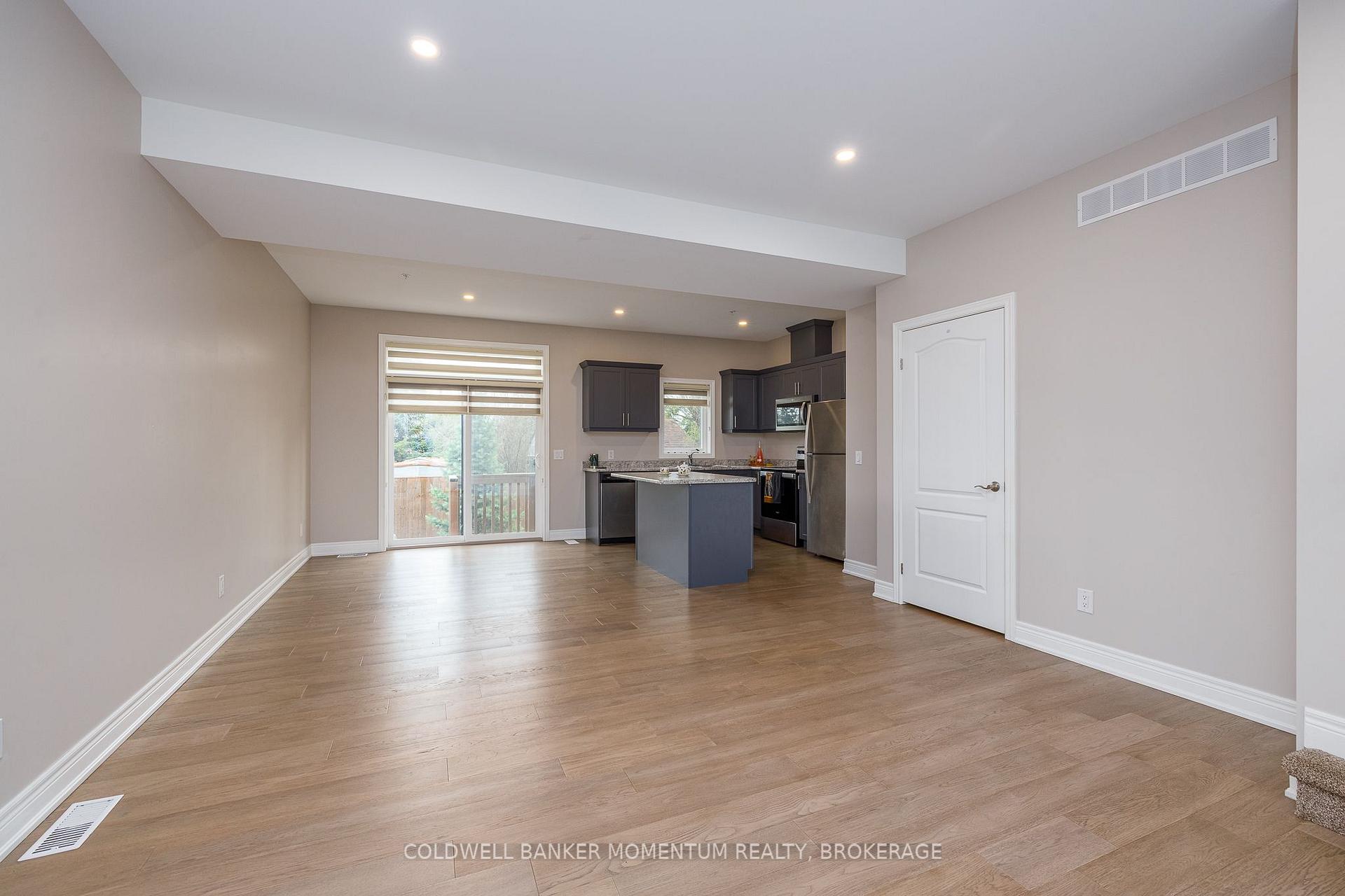 Photo 7 of Unit 4, 18 Corbin Street, St. Catharines, Oakdale — HOMEH