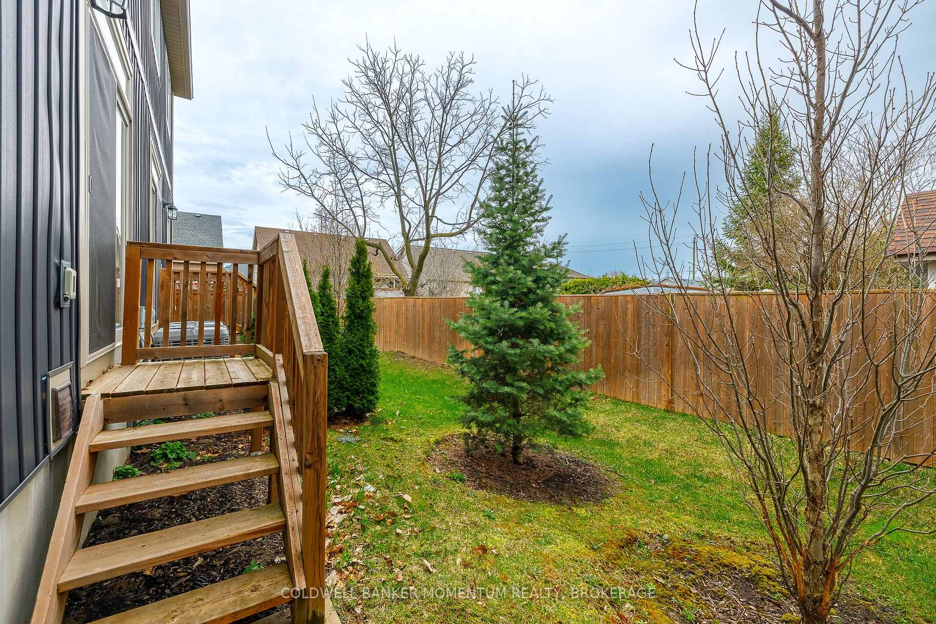 Photo 26 of Unit 4, 18 Corbin Street, St. Catharines, Oakdale — HOMEH