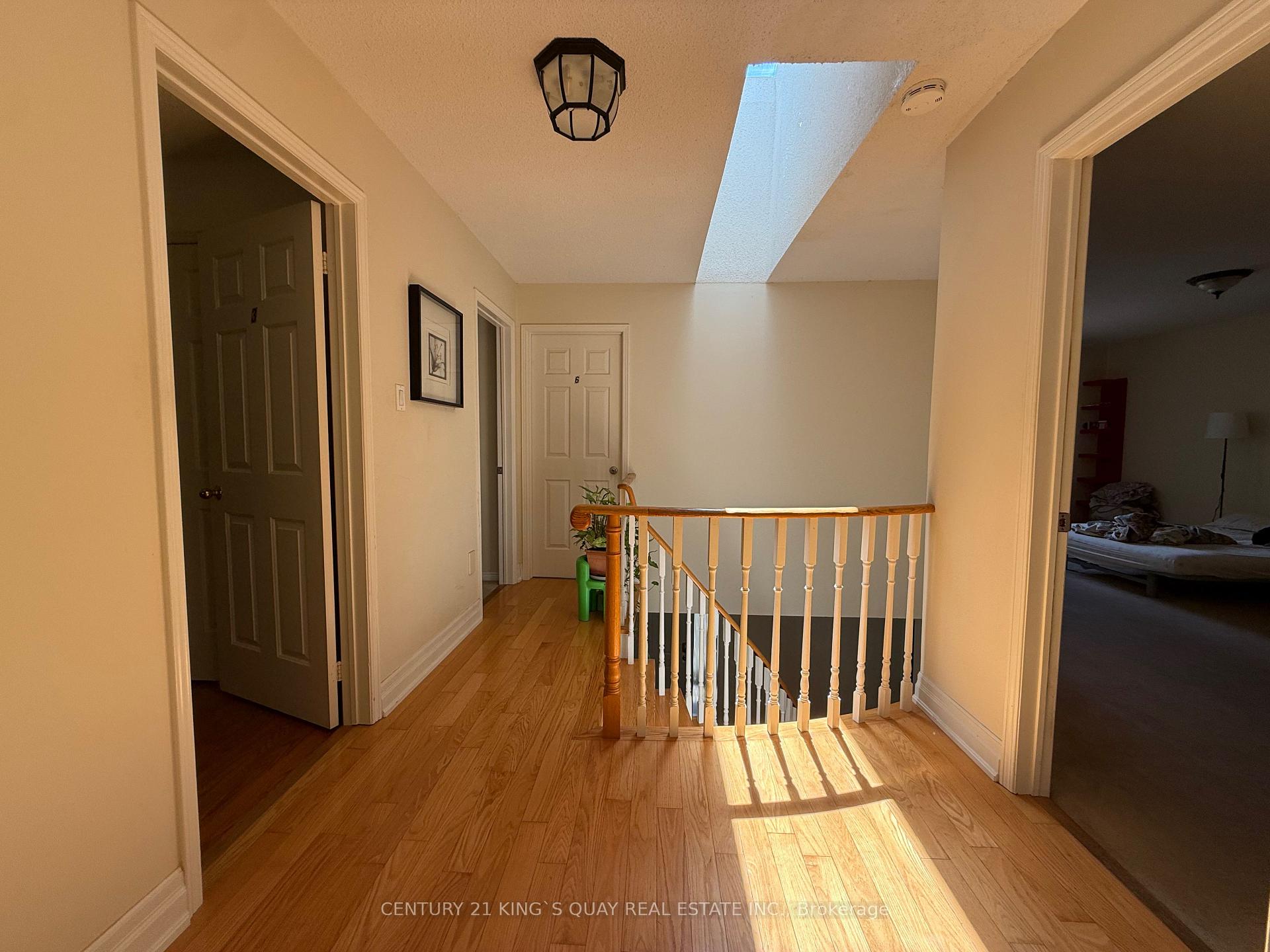 Photo 15 of 412 Freeman Crescent, Oakville, Falgarwood — HOMEH