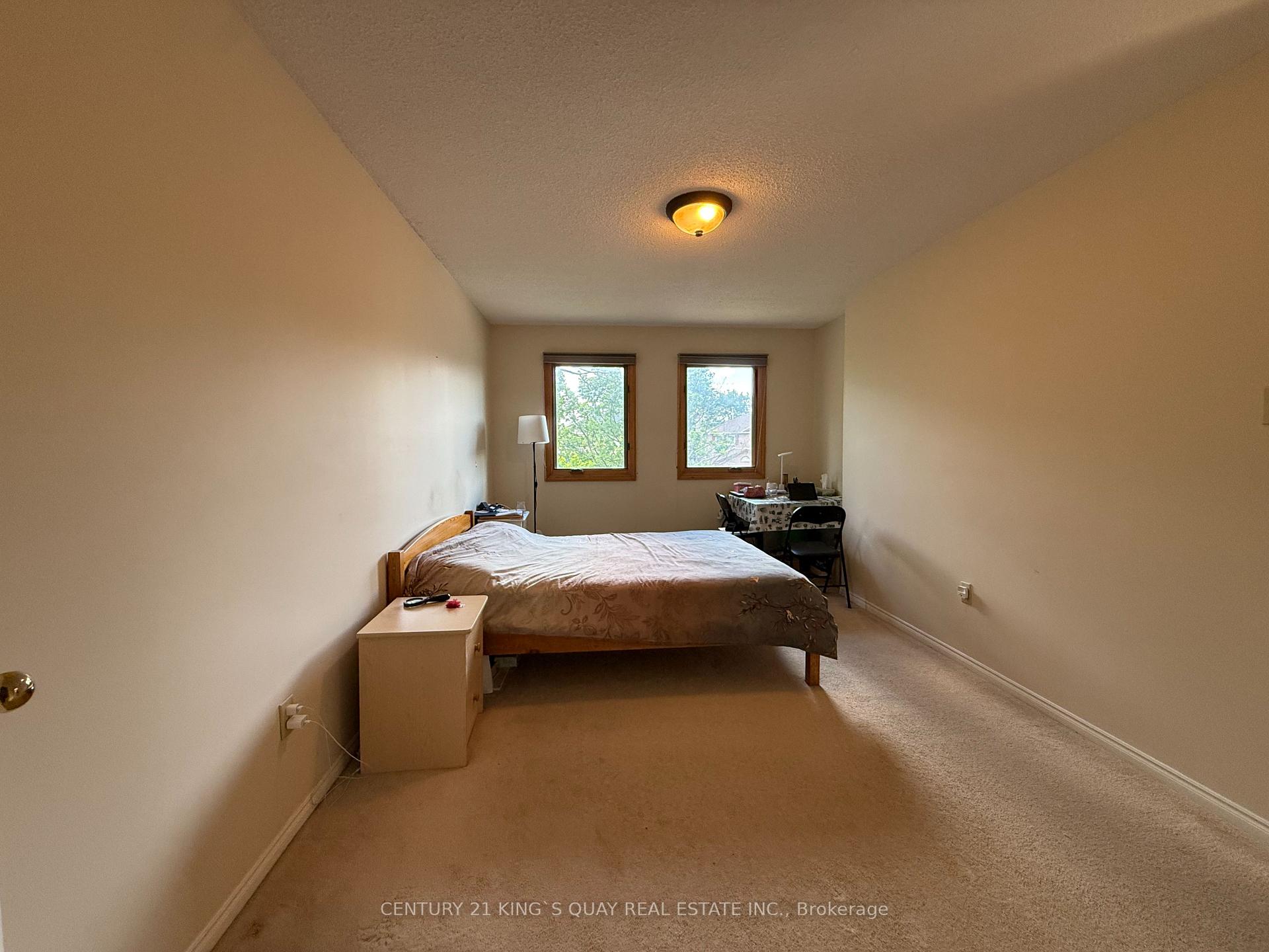 Photo 18 of 412 Freeman Crescent, Oakville, Falgarwood — HOMEH