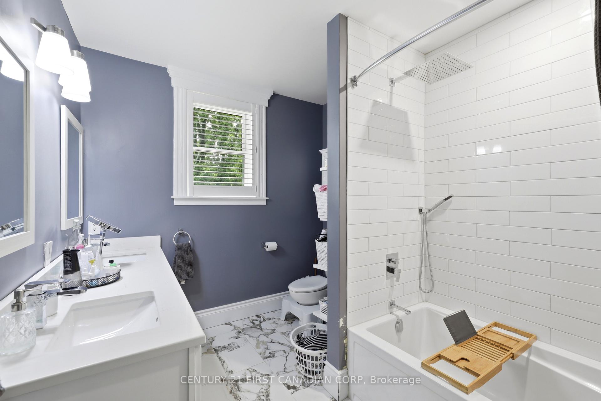 Photo 19 of 95 Myrtle Street N, St. Thomas — HOMEH