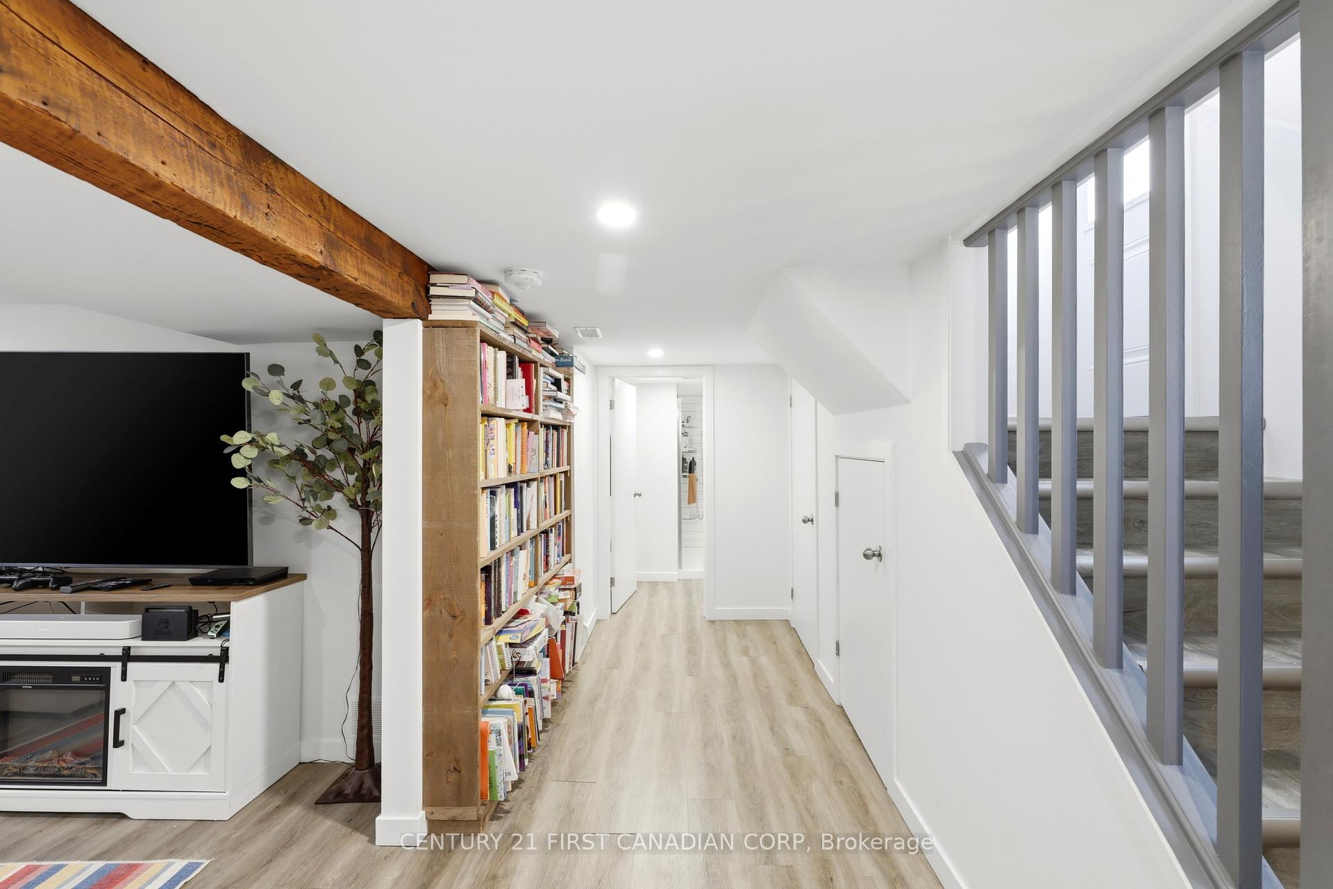 Photo 32 of 95 Myrtle Street N, St. Thomas — HOMEH