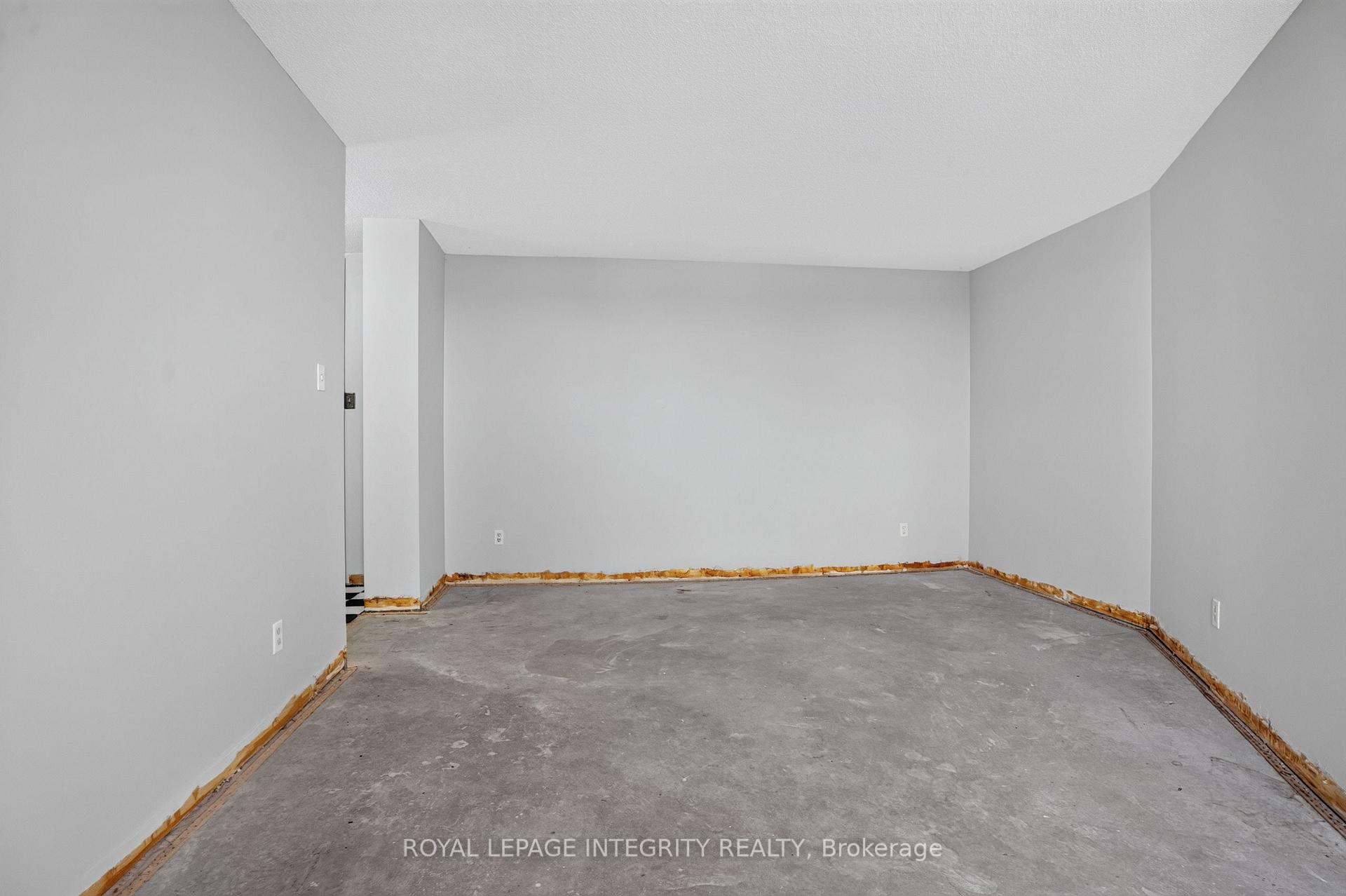 Photo 6 of Unit 606, 2000 Jasmine Crescent, Ottawa, Beacon Hill South — HOMEH