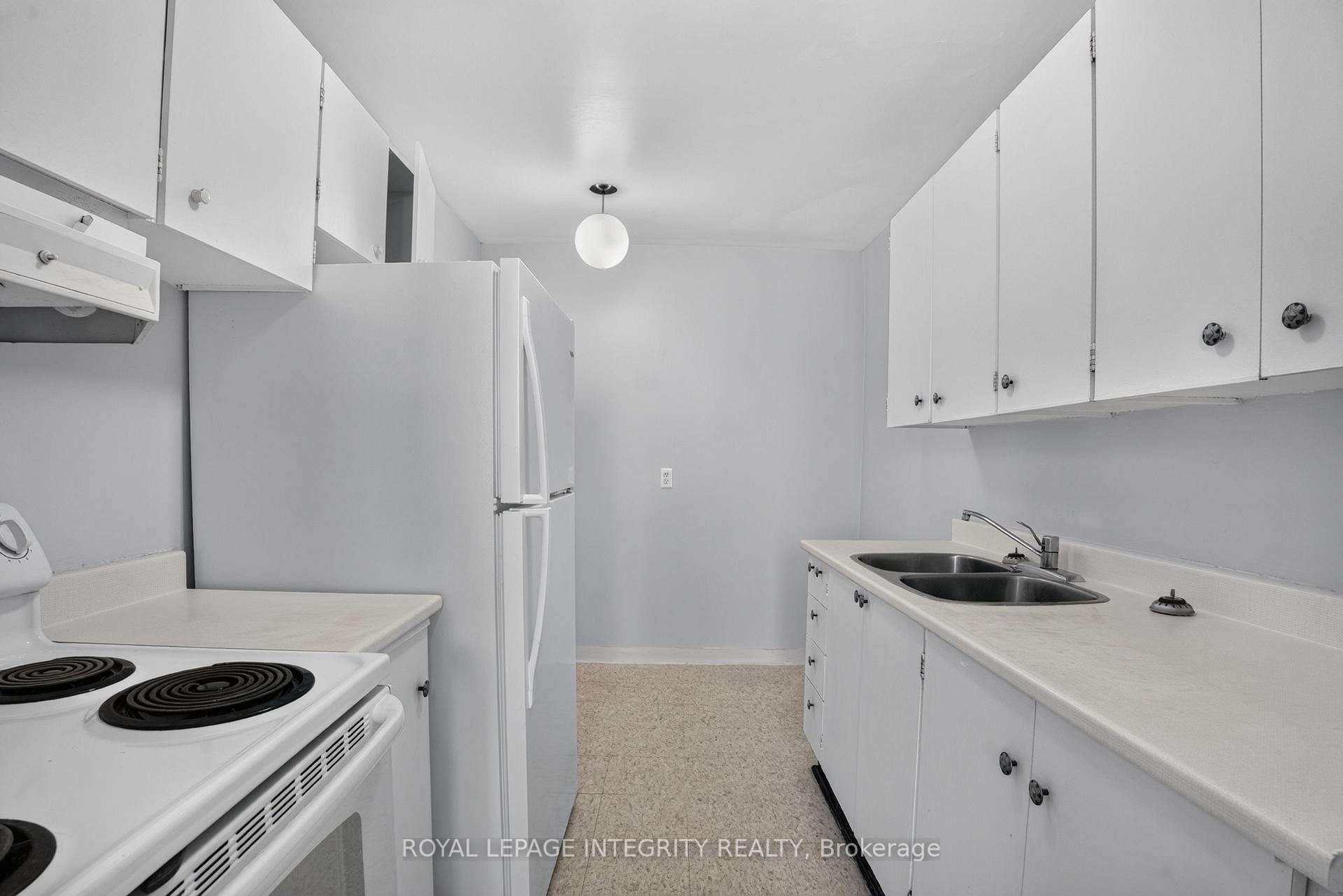 Photo 9 of Unit 606, 2000 Jasmine Crescent, Ottawa, Beacon Hill South — HOMEH