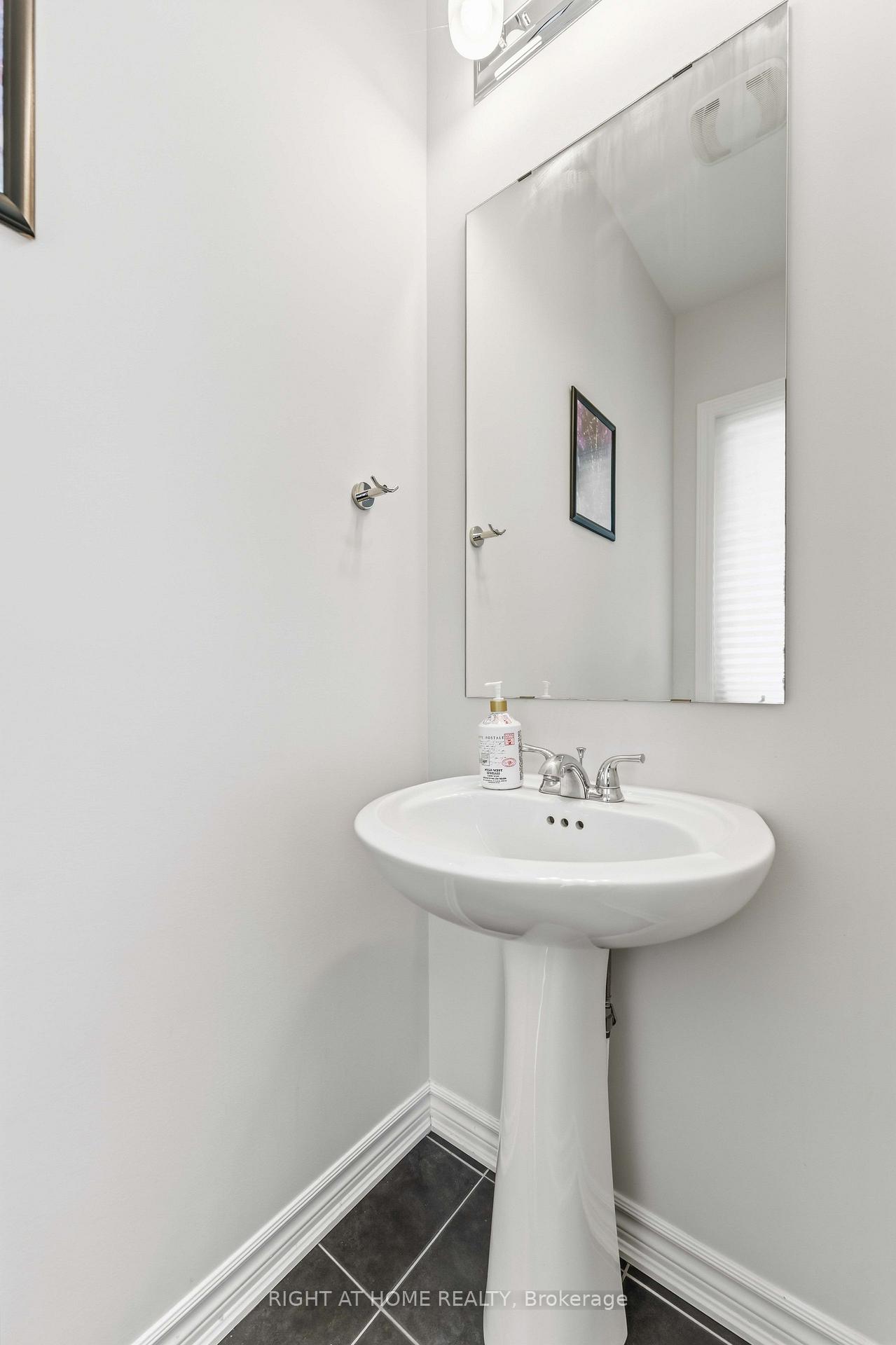 Photo 7 of 432 Meadowbreeze Drive, Ottawa, Kanata - Emerald Meadows/Trailwest — HOMEH