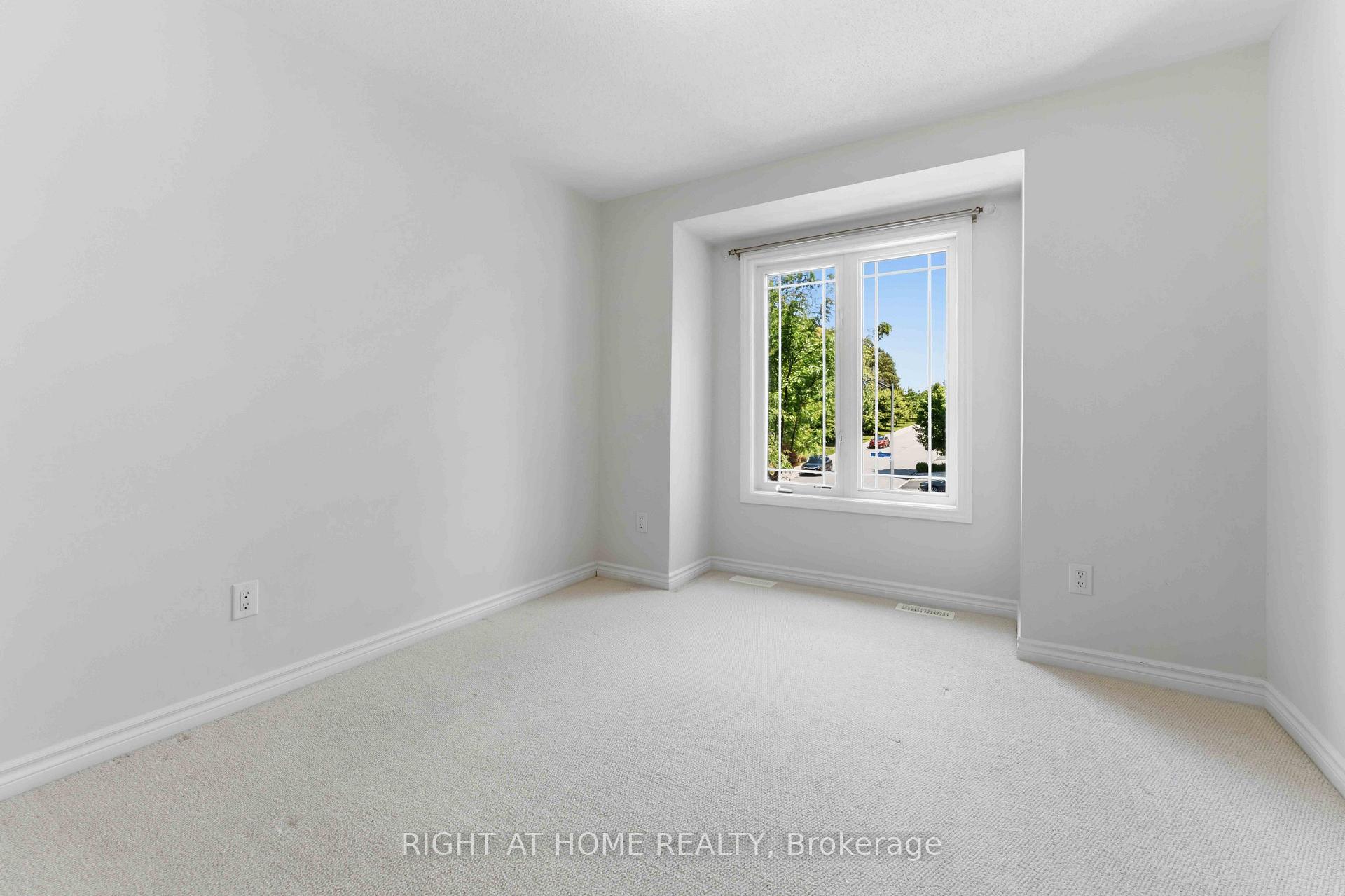 Photo 11 of 432 Meadowbreeze Drive, Ottawa, Kanata - Emerald Meadows/Trailwest — HOMEH