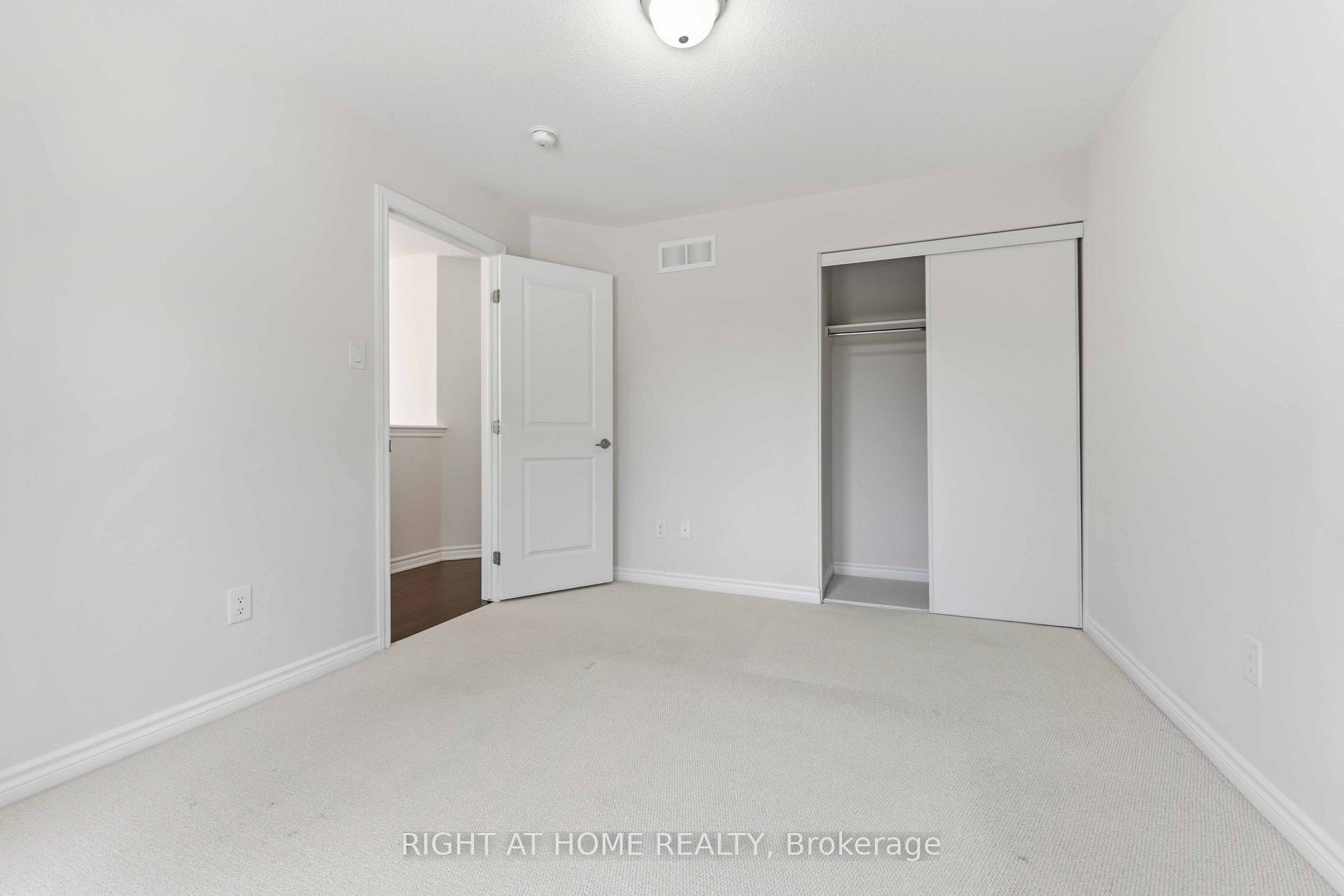 Photo 12 of 432 Meadowbreeze Drive, Ottawa, Kanata - Emerald Meadows/Trailwest — HOMEH