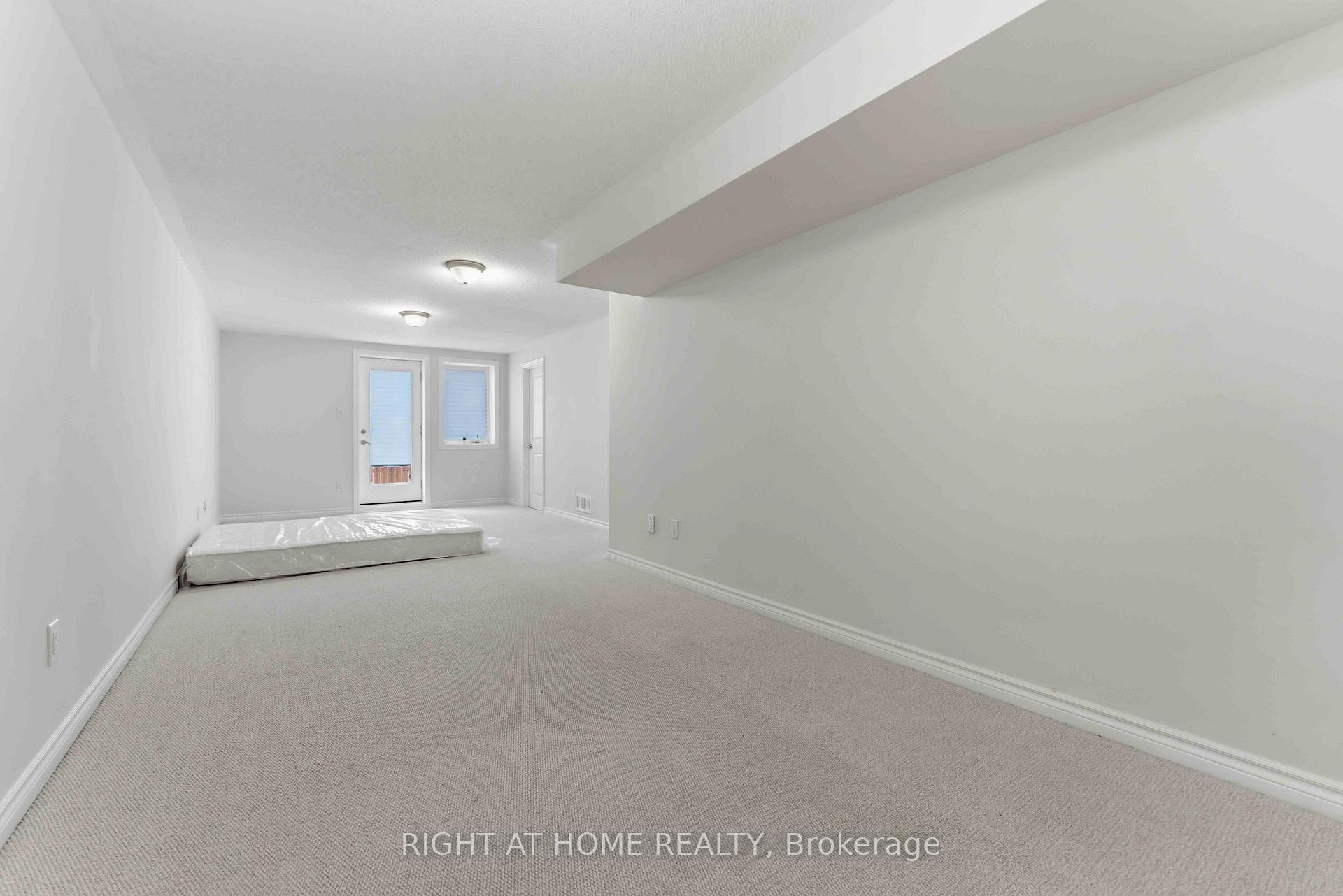 Photo 20 of 432 Meadowbreeze Drive, Ottawa, Kanata - Emerald Meadows/Trailwest — HOMEH