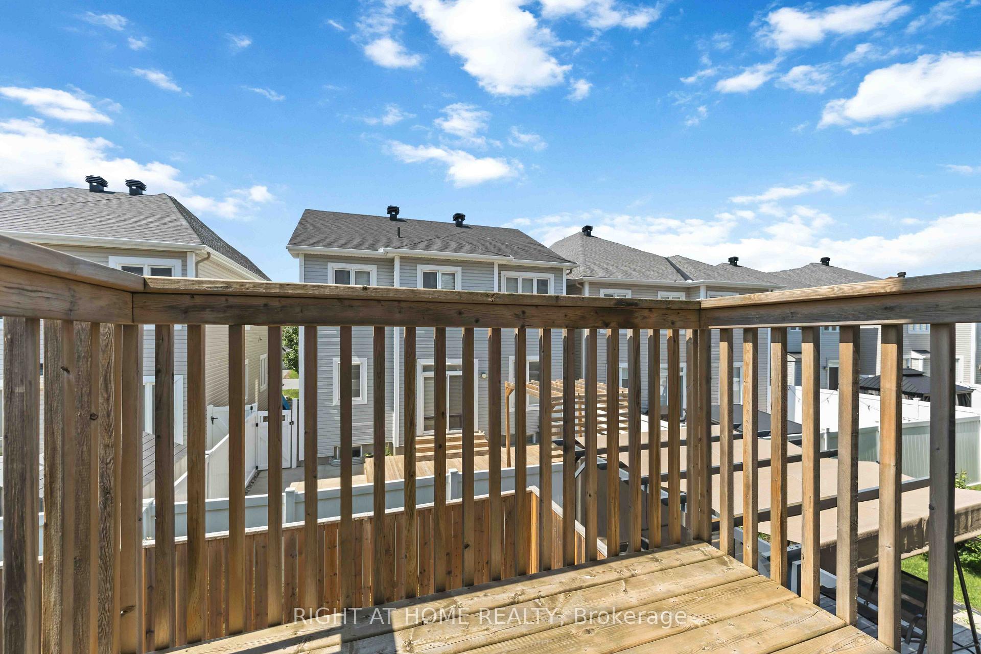 Photo 24 of 432 Meadowbreeze Drive, Ottawa, Kanata - Emerald Meadows/Trailwest — HOMEH