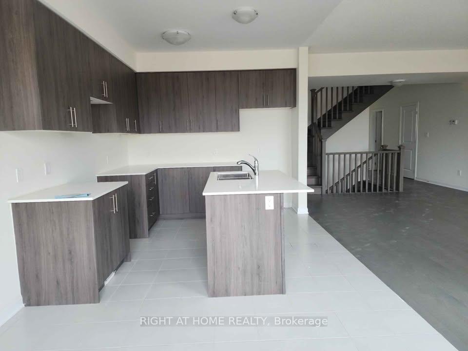 Photo 5 of 13 Oakmont Drive, Loyalist, Bath — HOMEH