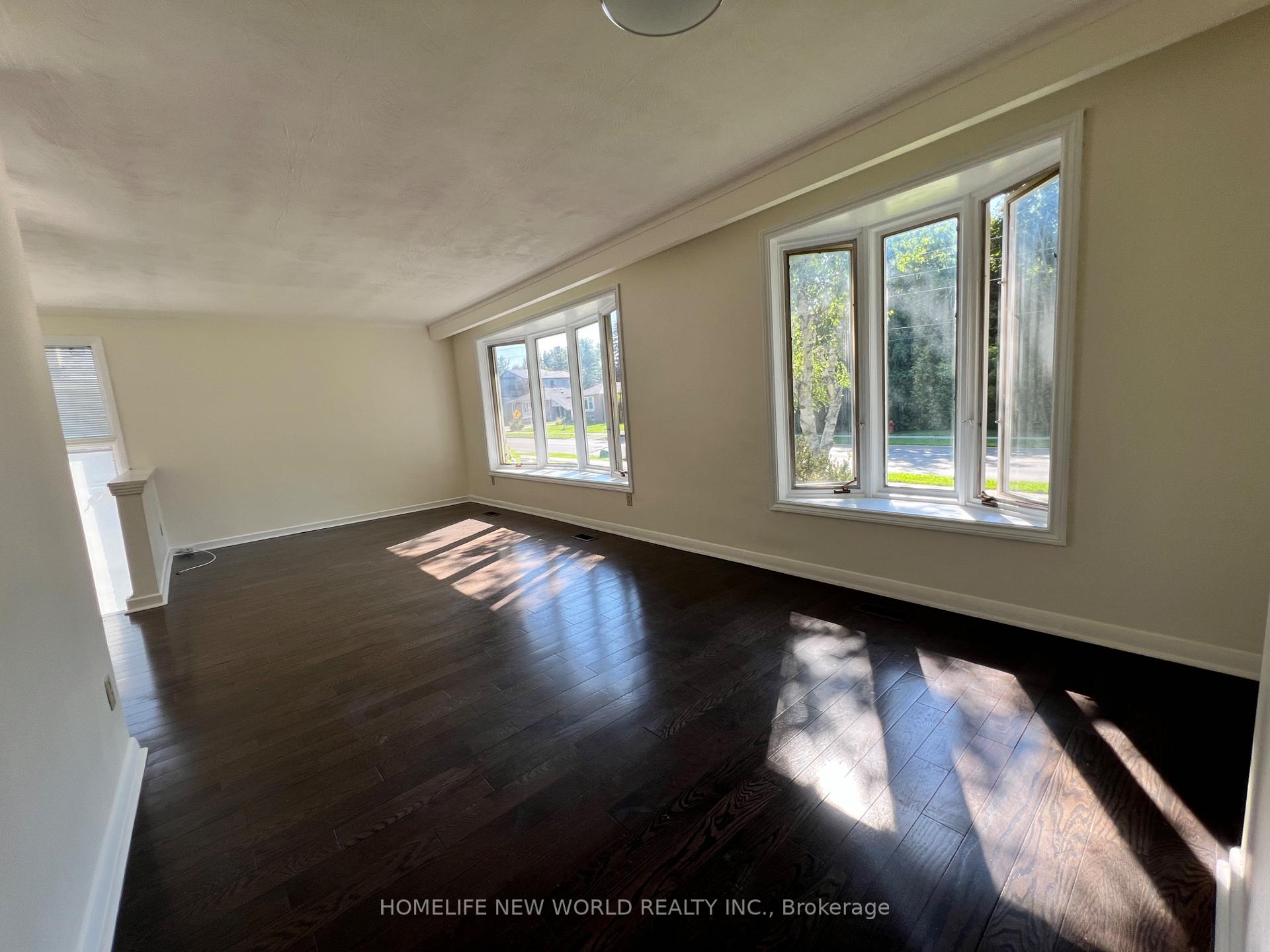 Photo 2 of 53 Aurora Heights Drive, Aurora, Aurora Heights — HOMEH