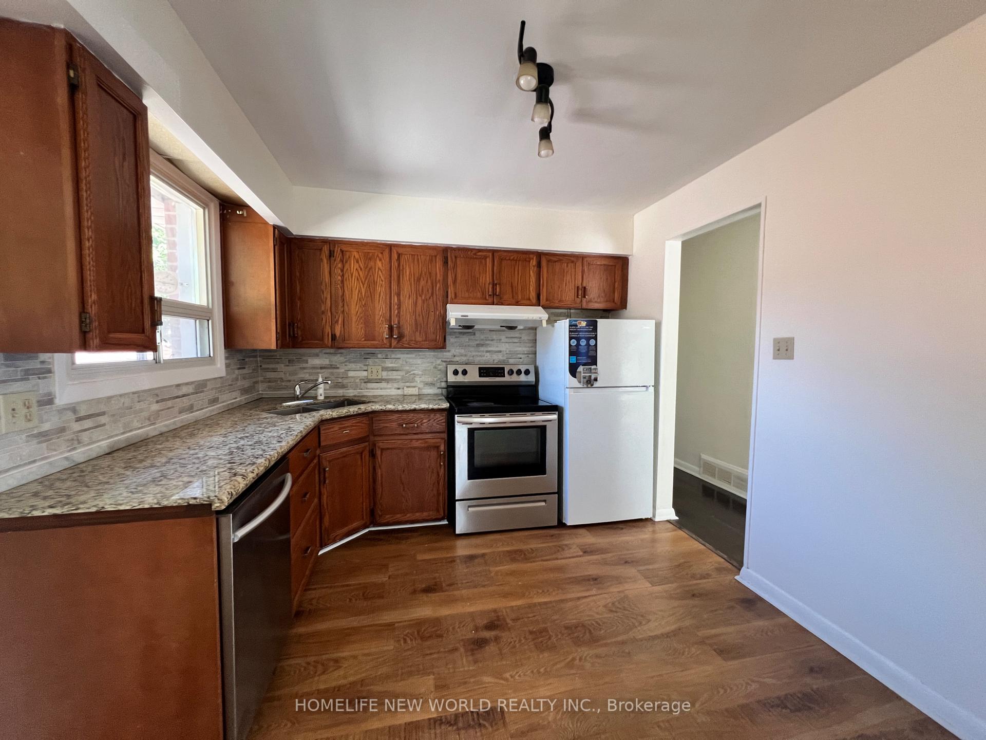 Photo 6 of 53 Aurora Heights Drive, Aurora, Aurora Heights — HOMEH