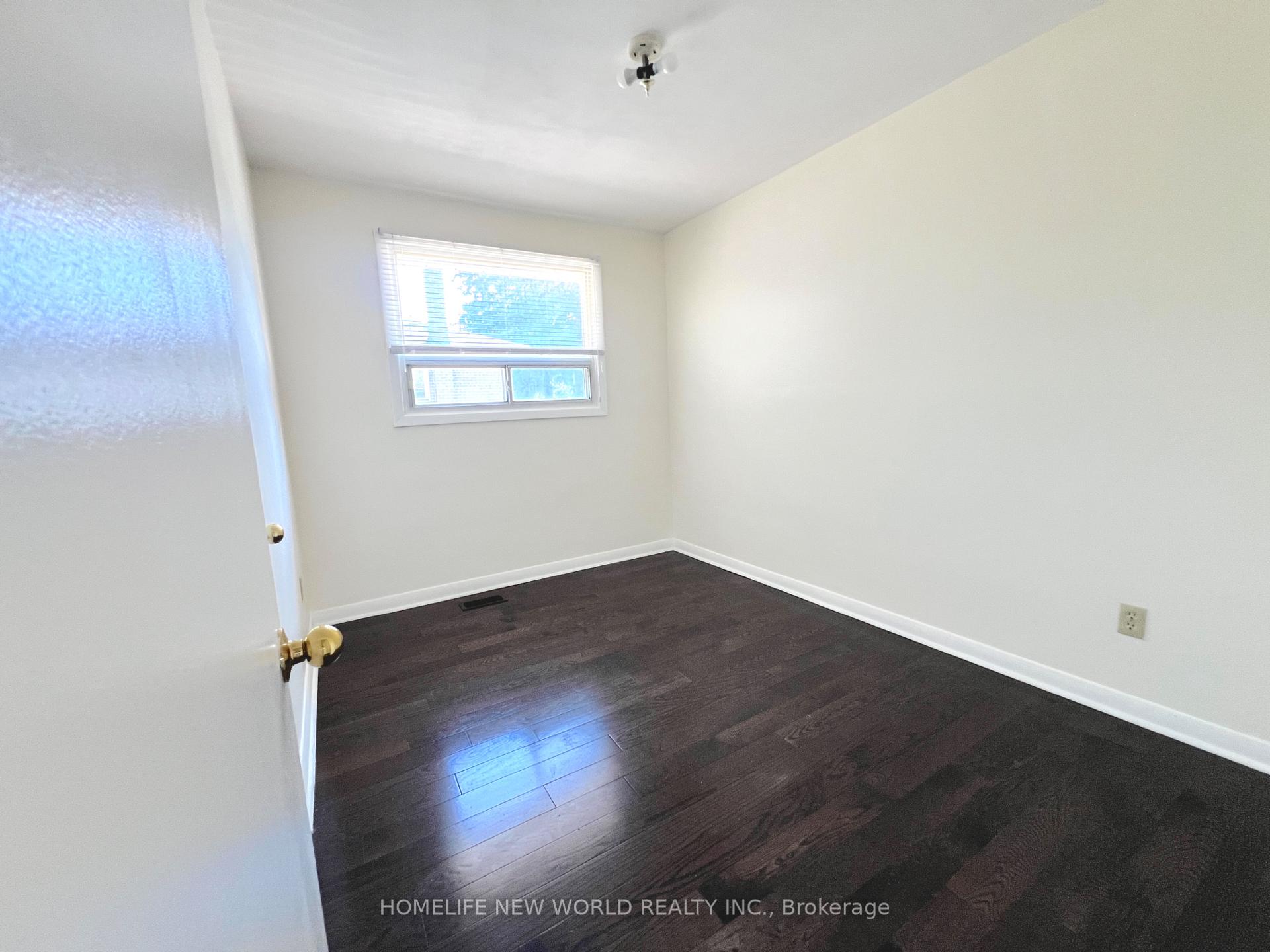 Photo 11 of 53 Aurora Heights Drive, Aurora, Aurora Heights — HOMEH