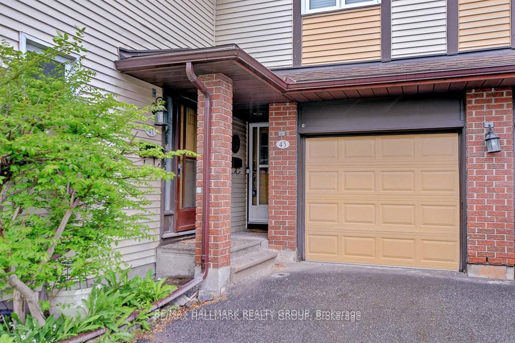 Photo 1 of Unit 51, 43 Haxby Private, Ottawa, Hunt Club Park/Greenboro — HOMEH