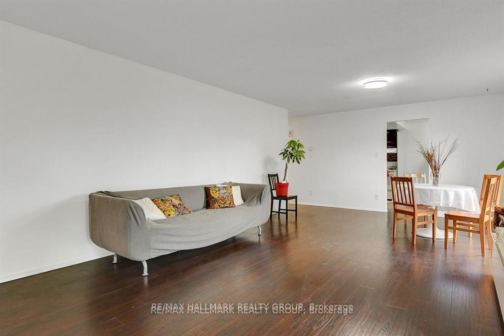 Photo 9 of Unit 51, 43 Haxby Private, Ottawa, Hunt Club Park/Greenboro — HOMEH