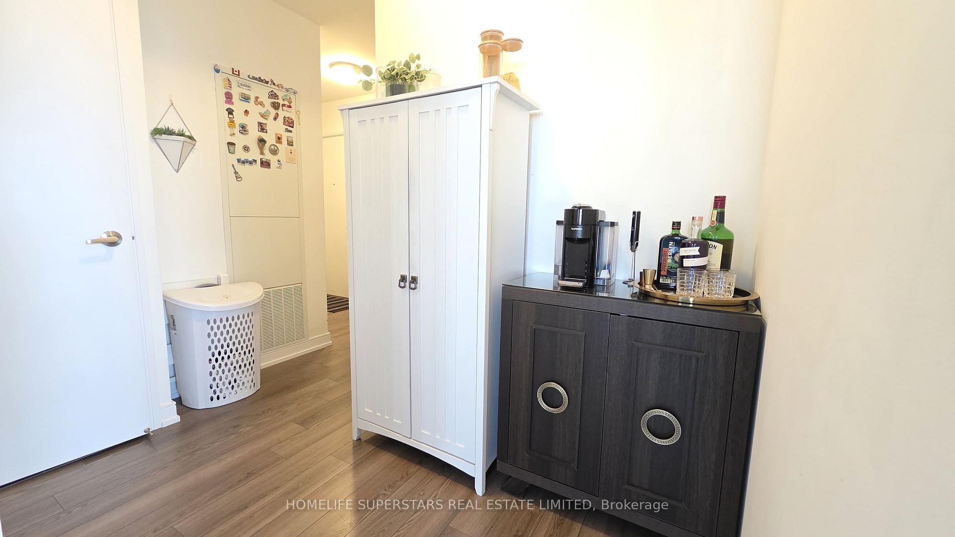 Photo 10 of Unit 809, 20 Thomas Riley Road W, Etobicoke, Islington-City Centre West — HOMEH