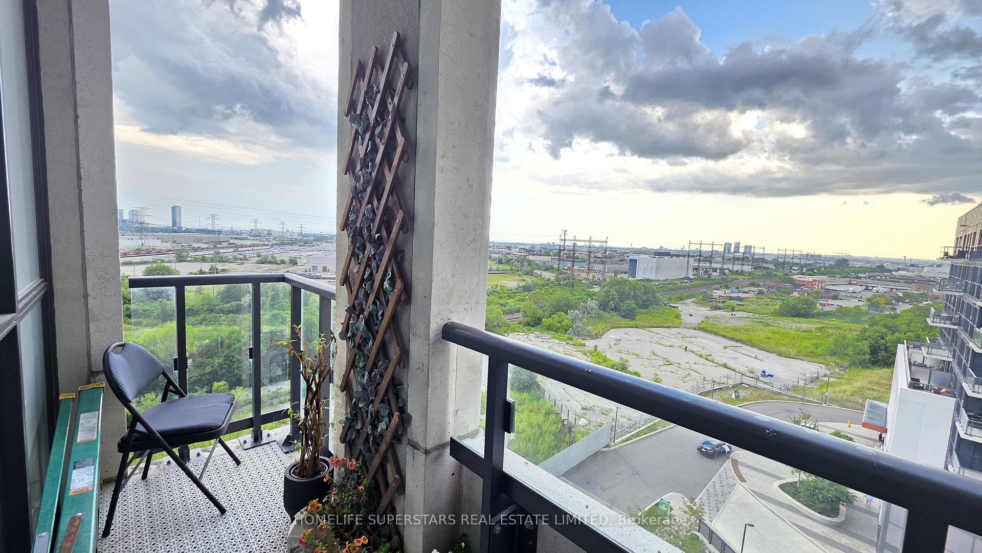 Photo 21 of Unit 809, 20 Thomas Riley Road W, Etobicoke, Islington-City Centre West — HOMEH