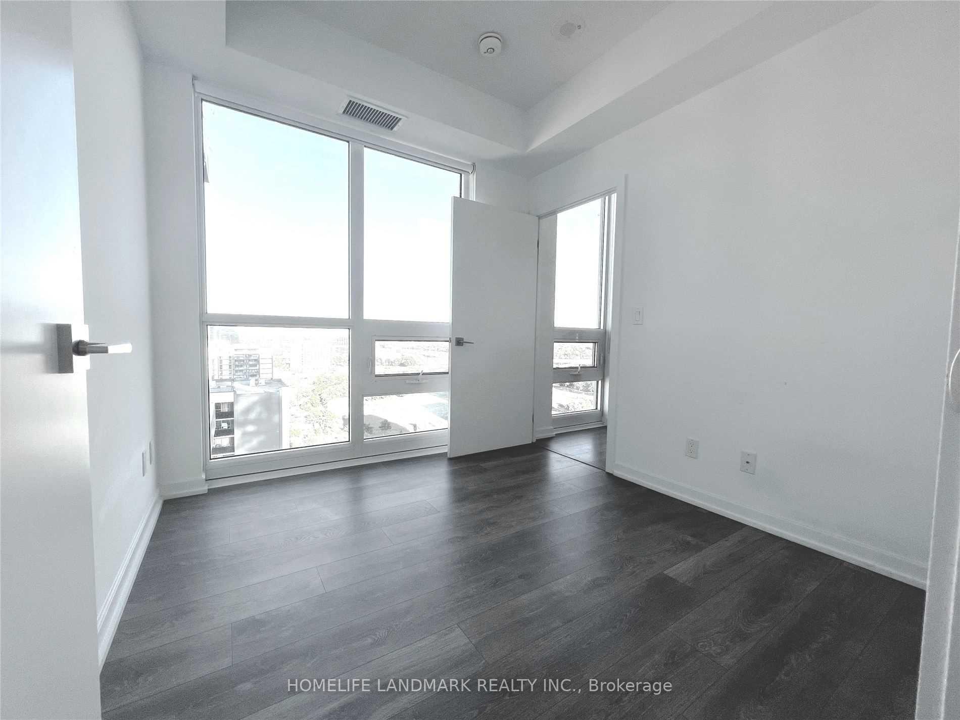 Photo 4 of Unit 1502, 56 Forest Manor Road, North York, Henry Farm — HOMEH