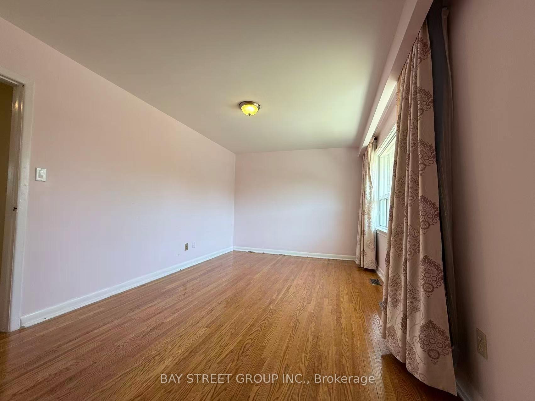 Photo 15 of 366 Highfield Road, Toronto, Greenwood-Coxwell — HOMEH