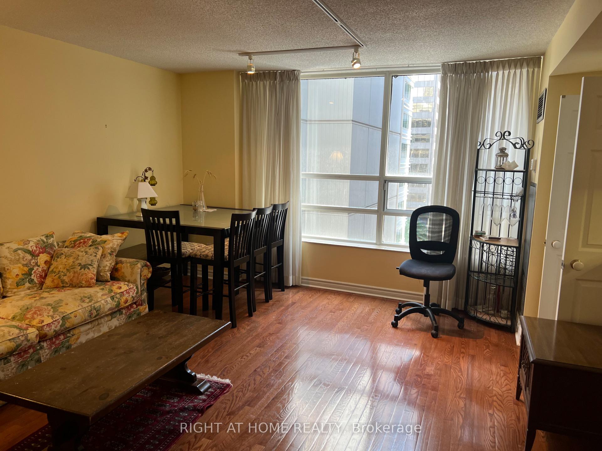 Photo 3 of Unit 705, 71 Simcoe Street, Toronto, University — HOMEH